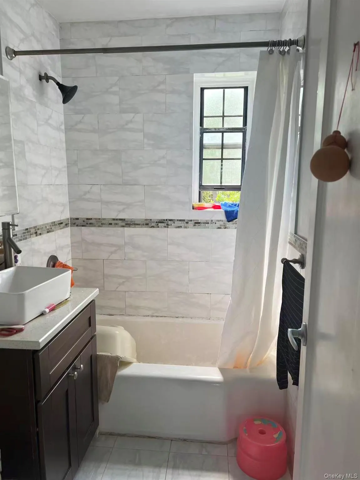 78-11 Main Street, New York, NY, 2 Bedrooms Bedrooms, 4 Rooms Rooms,1 BathroomBathrooms,Residential,For Rent,Main,0,1038794 78-11 Main Street, New York, NY, 2 Bedrooms Bedrooms, 4 Rooms Rooms,1 BathroomBathrooms,Residential,For Rent,Main,0,1038794
