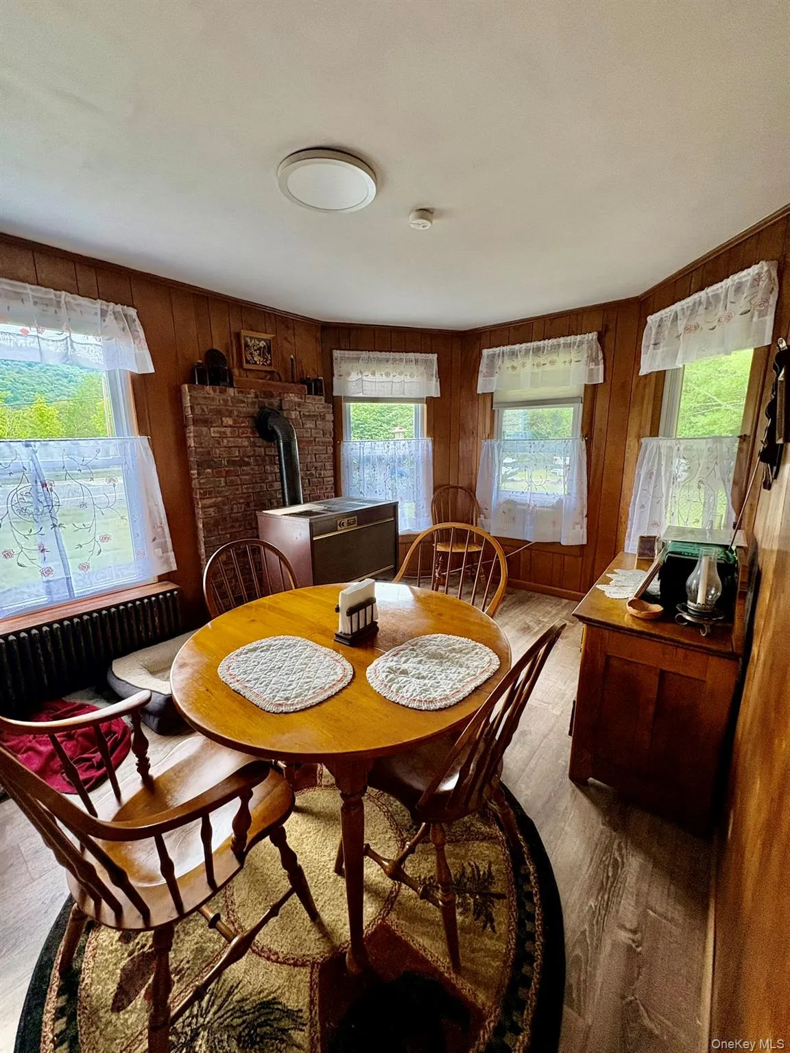 5 Riverside Drive, Rockland, NY, 3 Bedrooms Bedrooms, 7 Rooms Rooms,2 BathroomsBathrooms,Residential,For Rent,Riverside,0,1038795 5 Riverside Drive, Rockland, NY, 3 Bedrooms Bedrooms, 7 Rooms Rooms,2 BathroomsBathrooms,Residential,For Rent,Riverside,0,1038795