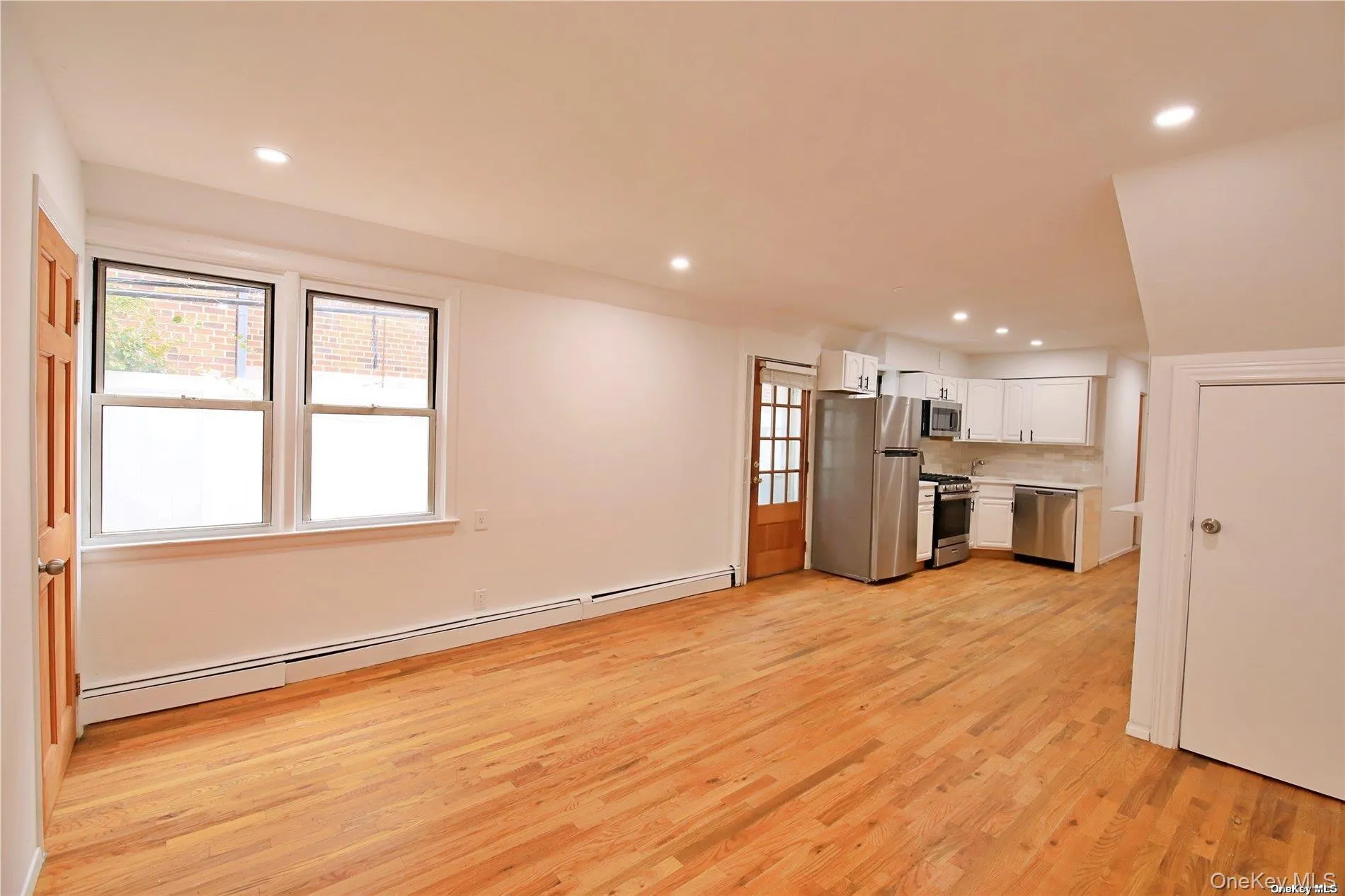 750 Broadway, Long Beach, NY, 2 Bedrooms Bedrooms, 4 Rooms Rooms,1 BathroomBathrooms,Residential Lease,For Rent,Broadway,0,1038802 750 Broadway, Long Beach, NY, 2 Bedrooms Bedrooms, 4 Rooms Rooms,1 BathroomBathrooms,Residential Lease,For Rent,Broadway,0,1038802