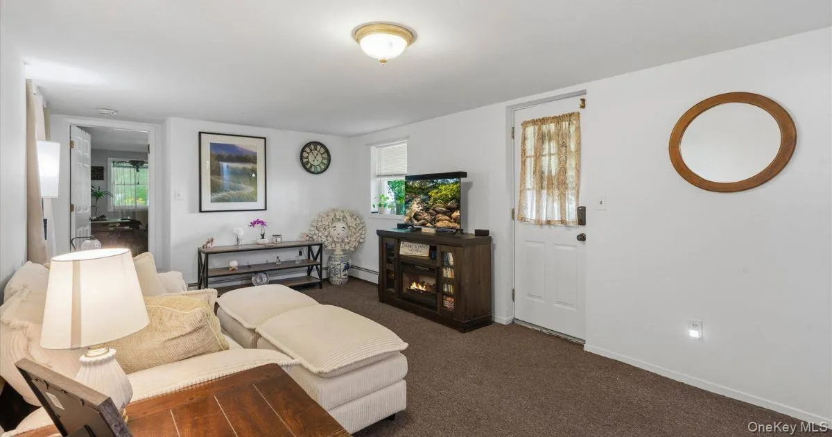 607 Heard Avenue, Montgomery, NY, 4 Bedrooms Bedrooms, 8 Rooms Rooms,2 BathroomsBathrooms,Residential,For Rent,Heard,0,1038808 607 Heard Avenue, Montgomery, NY, 4 Bedrooms Bedrooms, 8 Rooms Rooms,2 BathroomsBathrooms,Residential,For Rent,Heard,0,1038808