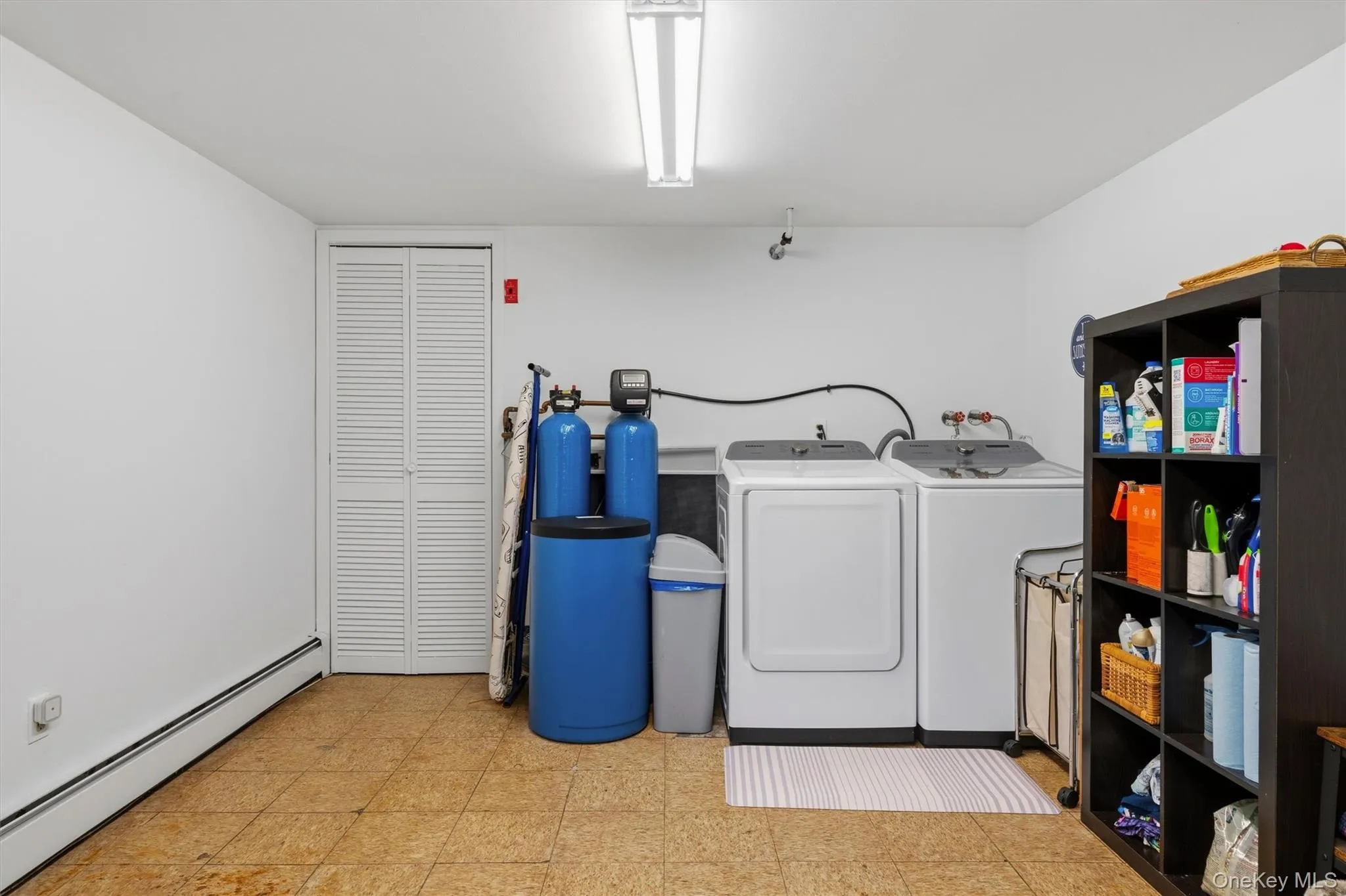 Oversized 11x21 Laundry room Oversized 11x21 Laundry room