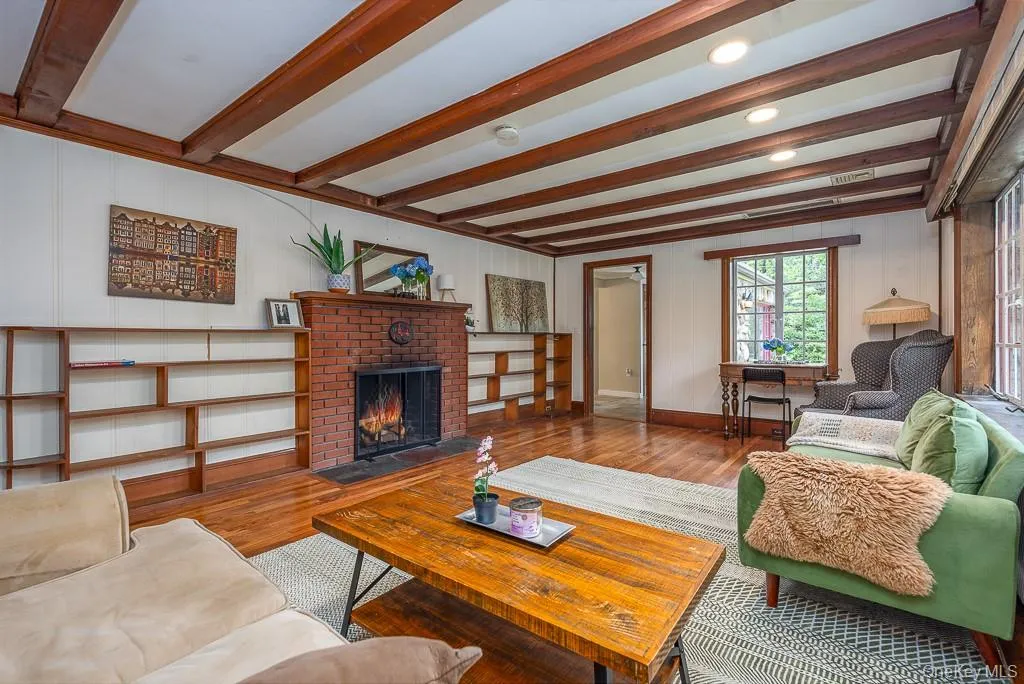 75 Van Houten Fields, Clarkstown, NY, 4 Bedrooms Bedrooms, 8 Rooms Rooms,2 BathroomsBathrooms,Residential Lease,For Rent,Van Houten,0,1038809 75 Van Houten Fields, Clarkstown, NY, 4 Bedrooms Bedrooms, 8 Rooms Rooms,2 BathroomsBathrooms,Residential Lease,For Rent,Van Houten,0,1038809