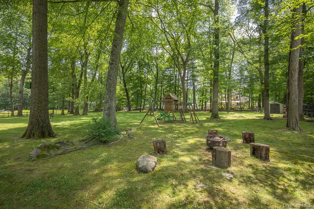 75 Van Houten Fields, Clarkstown, NY, 4 Bedrooms Bedrooms, 8 Rooms Rooms,2 BathroomsBathrooms,Residential Lease,For Rent,Van Houten,0,1038809 75 Van Houten Fields, Clarkstown, NY, 4 Bedrooms Bedrooms, 8 Rooms Rooms,2 BathroomsBathrooms,Residential Lease,For Rent,Van Houten,0,1038809