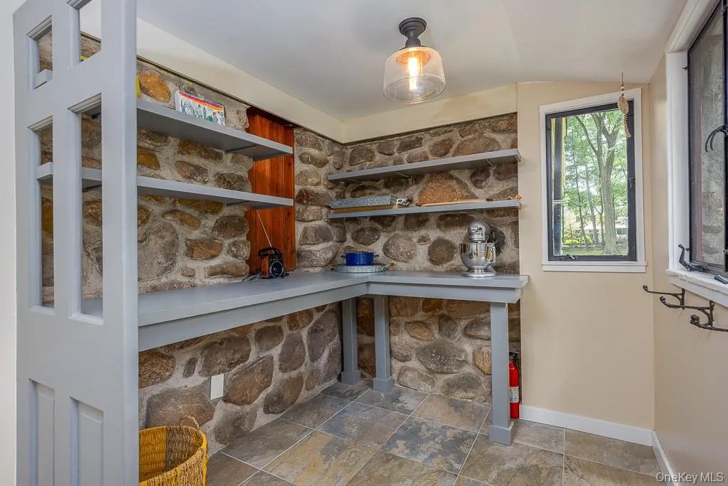 75 Van Houten Fields, Clarkstown, NY, 4 Bedrooms Bedrooms, 8 Rooms Rooms,2 BathroomsBathrooms,Residential Lease,For Rent,Van Houten,0,1038809 75 Van Houten Fields, Clarkstown, NY, 4 Bedrooms Bedrooms, 8 Rooms Rooms,2 BathroomsBathrooms,Residential Lease,For Rent,Van Houten,0,1038809