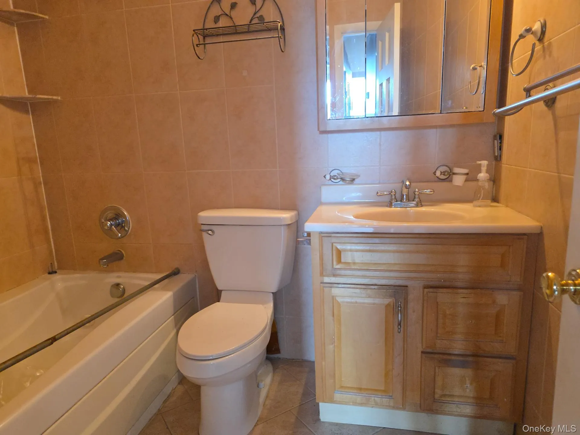 2871 Shore Road, Hempstead, NY, 6 Bedrooms Bedrooms, 11 Rooms Rooms,3 BathroomsBathrooms,Residential,For Rent,Shore,0,1038810 2871 Shore Road, Hempstead, NY, 6 Bedrooms Bedrooms, 11 Rooms Rooms,3 BathroomsBathrooms,Residential,For Rent,Shore,0,1038810
