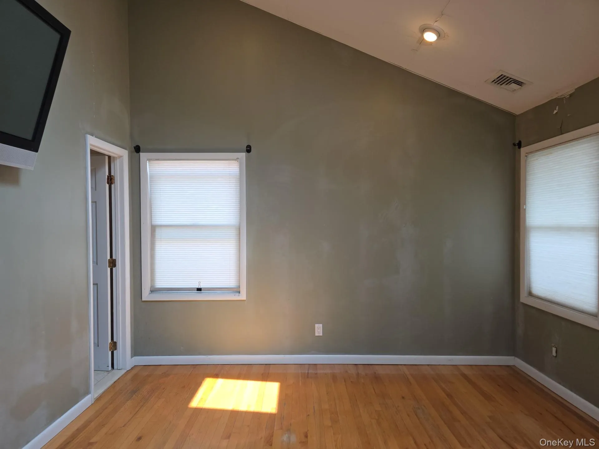 2871 Shore Road, Hempstead, NY, 6 Bedrooms Bedrooms, 11 Rooms Rooms,3 BathroomsBathrooms,Residential,For Rent,Shore,0,1038810 2871 Shore Road, Hempstead, NY, 6 Bedrooms Bedrooms, 11 Rooms Rooms,3 BathroomsBathrooms,Residential,For Rent,Shore,0,1038810
