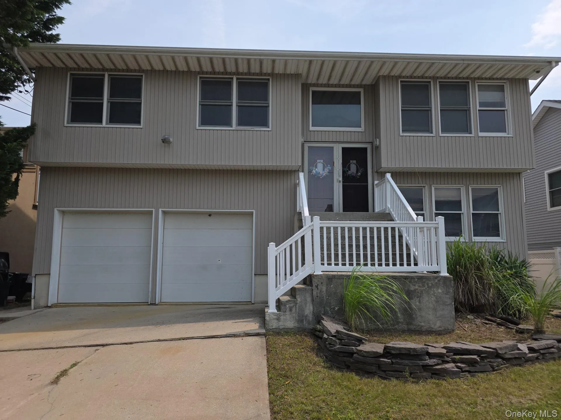 2871 Shore Road, Hempstead, NY, 6 Bedrooms Bedrooms, 11 Rooms Rooms,3 BathroomsBathrooms,Residential,For Rent,Shore,0,1038810 2871 Shore Road, Hempstead, NY, 6 Bedrooms Bedrooms, 11 Rooms Rooms,3 BathroomsBathrooms,Residential,For Rent,Shore,0,1038810