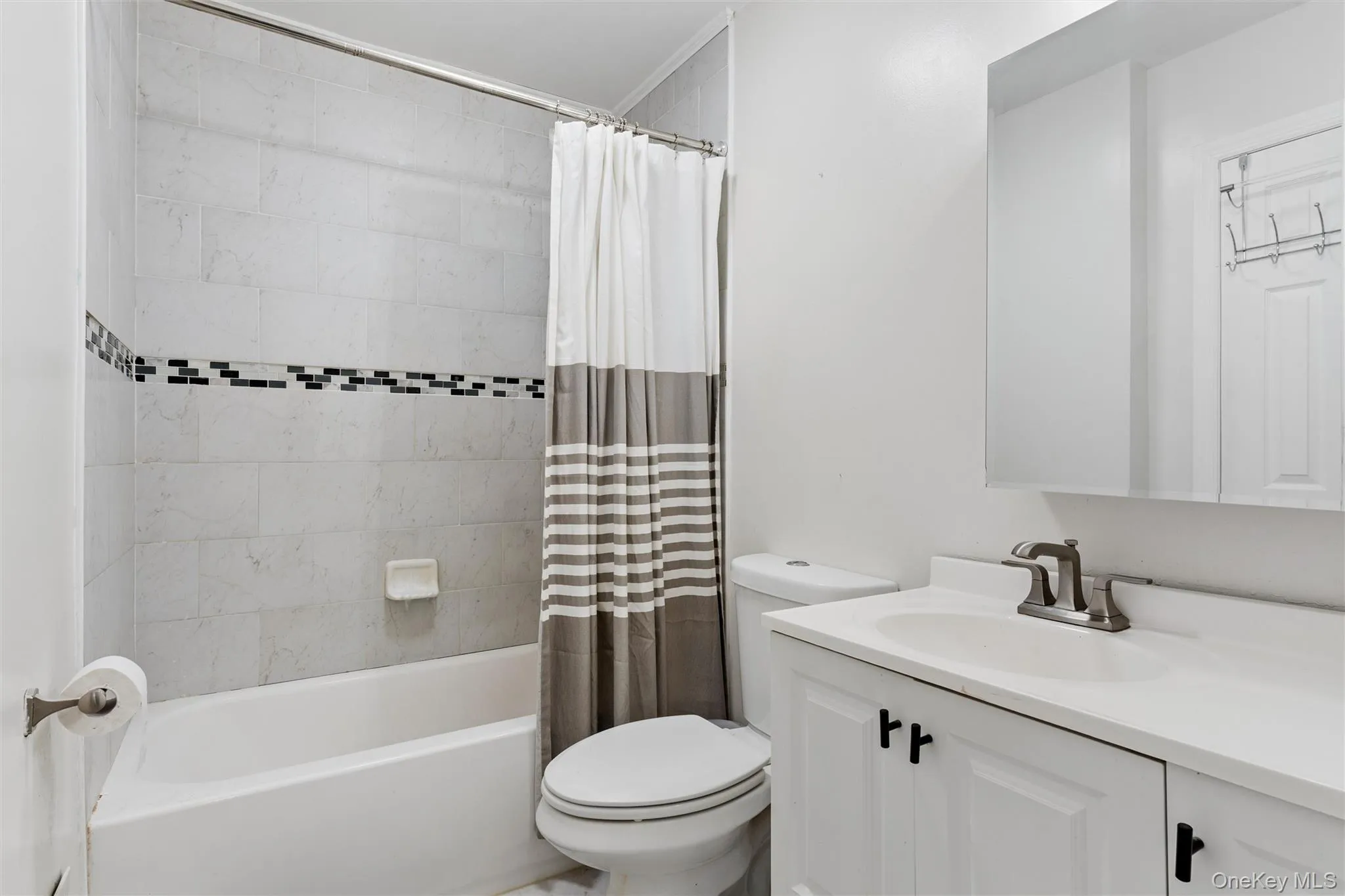 52 Larry Road, Brookhaven, NY, 3 Bedrooms Bedrooms, 5 Rooms Rooms,1 BathroomBathrooms,Residential,For Rent,Larry,0,1038816 52 Larry Road, Brookhaven, NY, 3 Bedrooms Bedrooms, 5 Rooms Rooms,1 BathroomBathrooms,Residential,For Rent,Larry,0,1038816