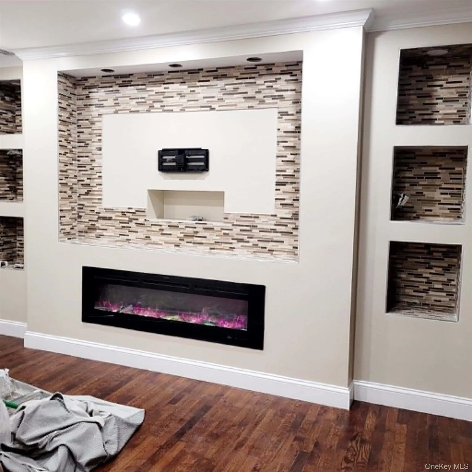 119 Spray, Oyster Bay, NY, 3 Bedrooms Bedrooms, 7 Rooms Rooms,1 BathroomBathrooms,Residential Lease,For Rent,Spray,0,1038818 119 Spray, Oyster Bay, NY, 3 Bedrooms Bedrooms, 7 Rooms Rooms,1 BathroomBathrooms,Residential Lease,For Rent,Spray,0,1038818