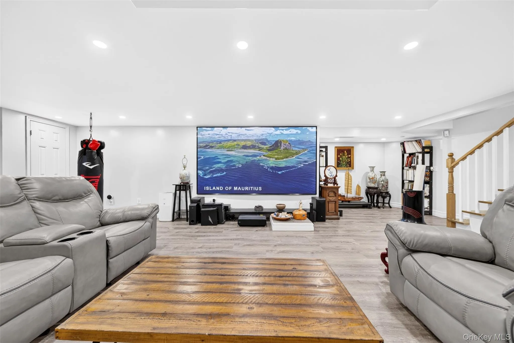 2 Foxhurst Court, North Hempstead, NY, 4 Bedrooms Bedrooms, 10 Rooms Rooms,2 BathroomsBathrooms,Residential,For Rent,Foxhurst,0,1038820 2 Foxhurst Court, North Hempstead, NY, 4 Bedrooms Bedrooms, 10 Rooms Rooms,2 BathroomsBathrooms,Residential,For Rent,Foxhurst,0,1038820