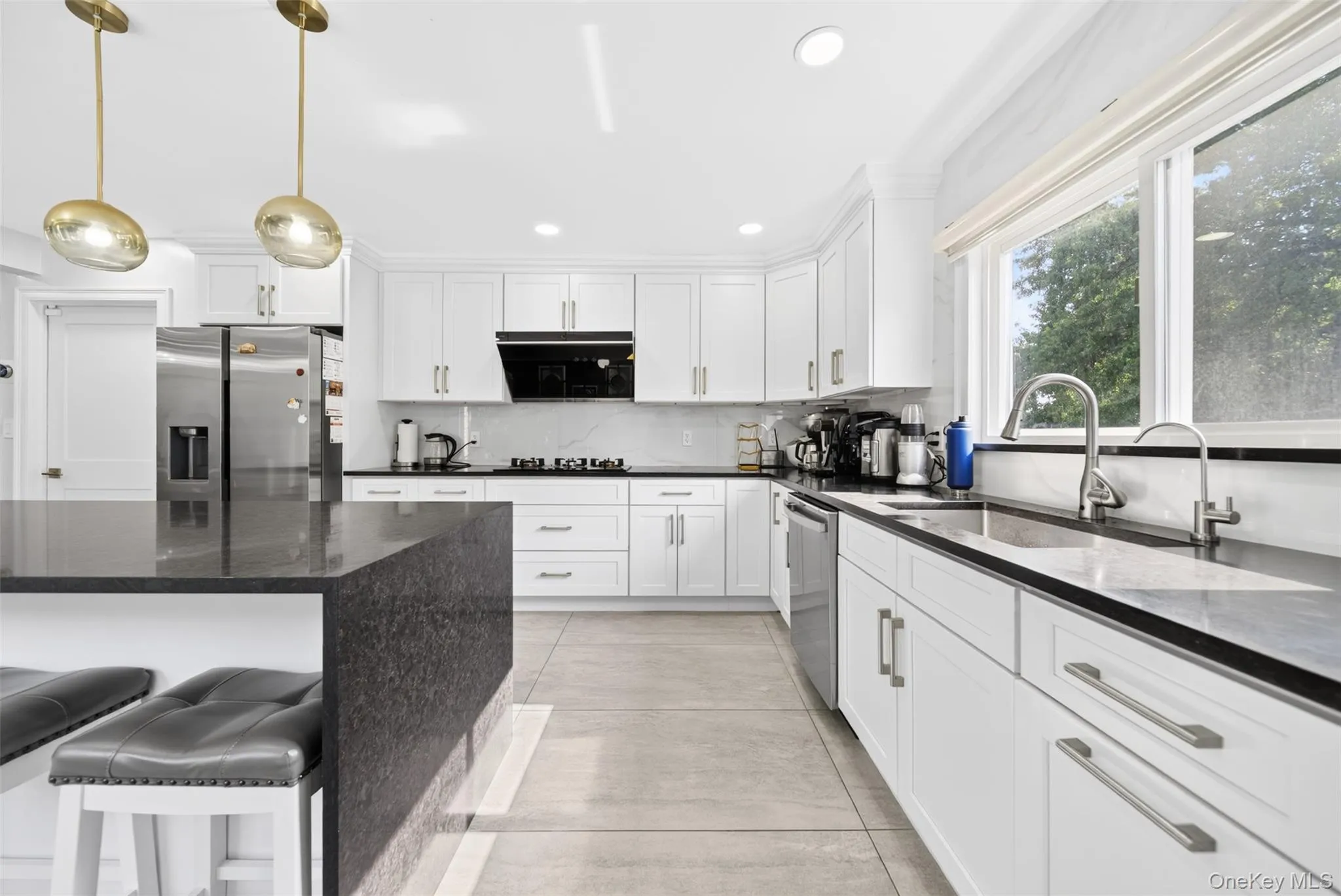 2 Foxhurst Court, North Hempstead, NY, 4 Bedrooms Bedrooms, 10 Rooms Rooms,2 BathroomsBathrooms,Residential,For Rent,Foxhurst,0,1038820 2 Foxhurst Court, North Hempstead, NY, 4 Bedrooms Bedrooms, 10 Rooms Rooms,2 BathroomsBathrooms,Residential,For Rent,Foxhurst,0,1038820