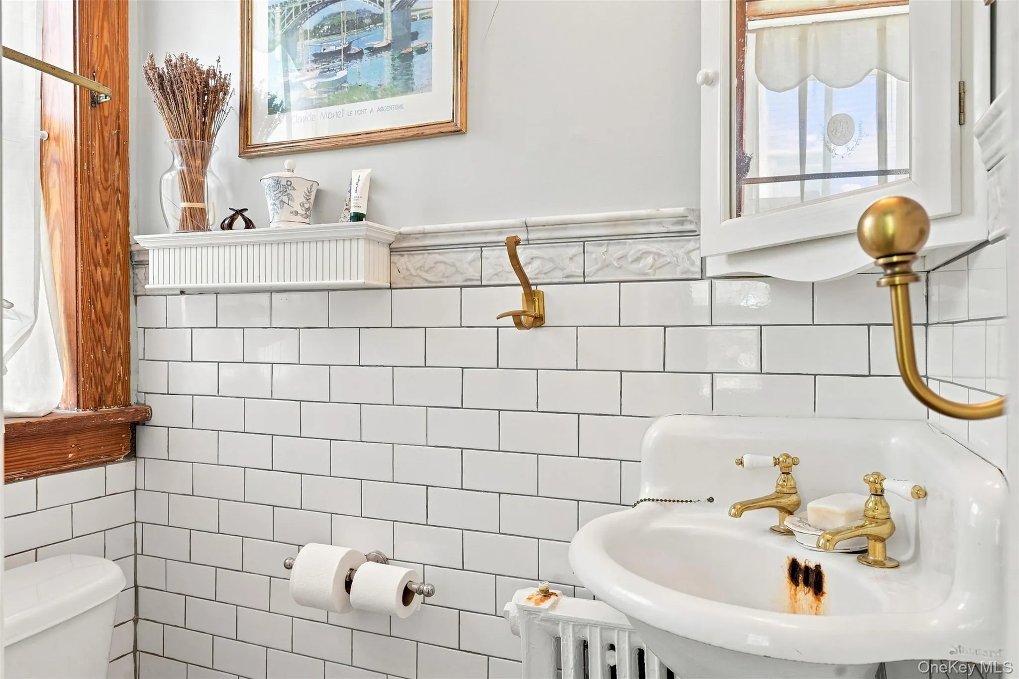 Half bathroom Half bathroom