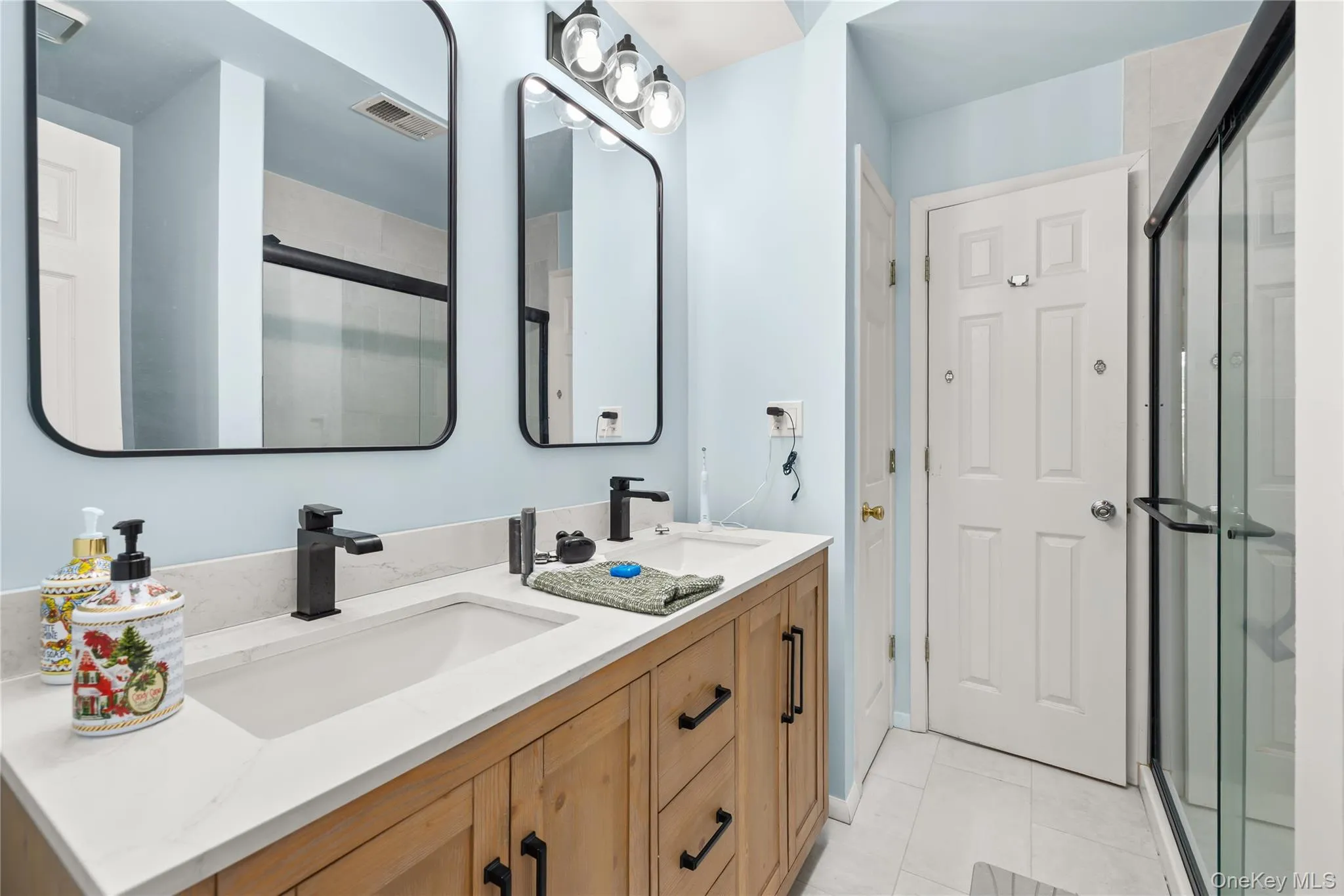 127 Beecher Avenue Extension, Islip, NY, 2 Bedrooms Bedrooms, 5 Rooms Rooms,1 BathroomBathrooms,Residential,For Rent,Beecher Avenue,0,1038825 127 Beecher Avenue Extension, Islip, NY, 2 Bedrooms Bedrooms, 5 Rooms Rooms,1 BathroomBathrooms,Residential,For Rent,Beecher Avenue,0,1038825