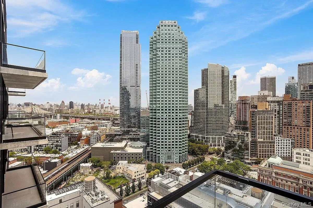 4530 Pearson Street, New York, NY, 3 Bedrooms Bedrooms, 6 Rooms Rooms,2 BathroomsBathrooms,Residential Lease,For Rent,Pearson,0,1038828 4530 Pearson Street, New York, NY, 3 Bedrooms Bedrooms, 6 Rooms Rooms,2 BathroomsBathrooms,Residential Lease,For Rent,Pearson,0,1038828
