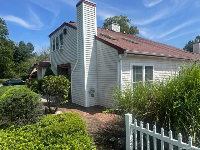 14 Potomac Court, Brookhaven, NY, 2 Bedrooms Bedrooms, 5 Rooms Rooms,2 BathroomsBathrooms,Residential,For Rent,Potomac,0,1038829 14 Potomac Court, Brookhaven, NY, 2 Bedrooms Bedrooms, 5 Rooms Rooms,2 BathroomsBathrooms,Residential,For Rent,Potomac,0,1038829