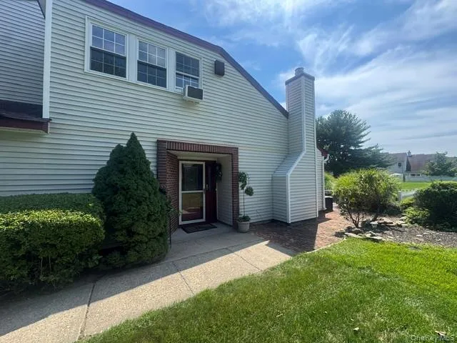 14 Potomac Court, Brookhaven, NY, 2 Bedrooms Bedrooms, 5 Rooms Rooms,2 BathroomsBathrooms,Residential,For Rent,Potomac,0,1038829 14 Potomac Court, Brookhaven, NY, 2 Bedrooms Bedrooms, 5 Rooms Rooms,2 BathroomsBathrooms,Residential,For Rent,Potomac,0,1038829