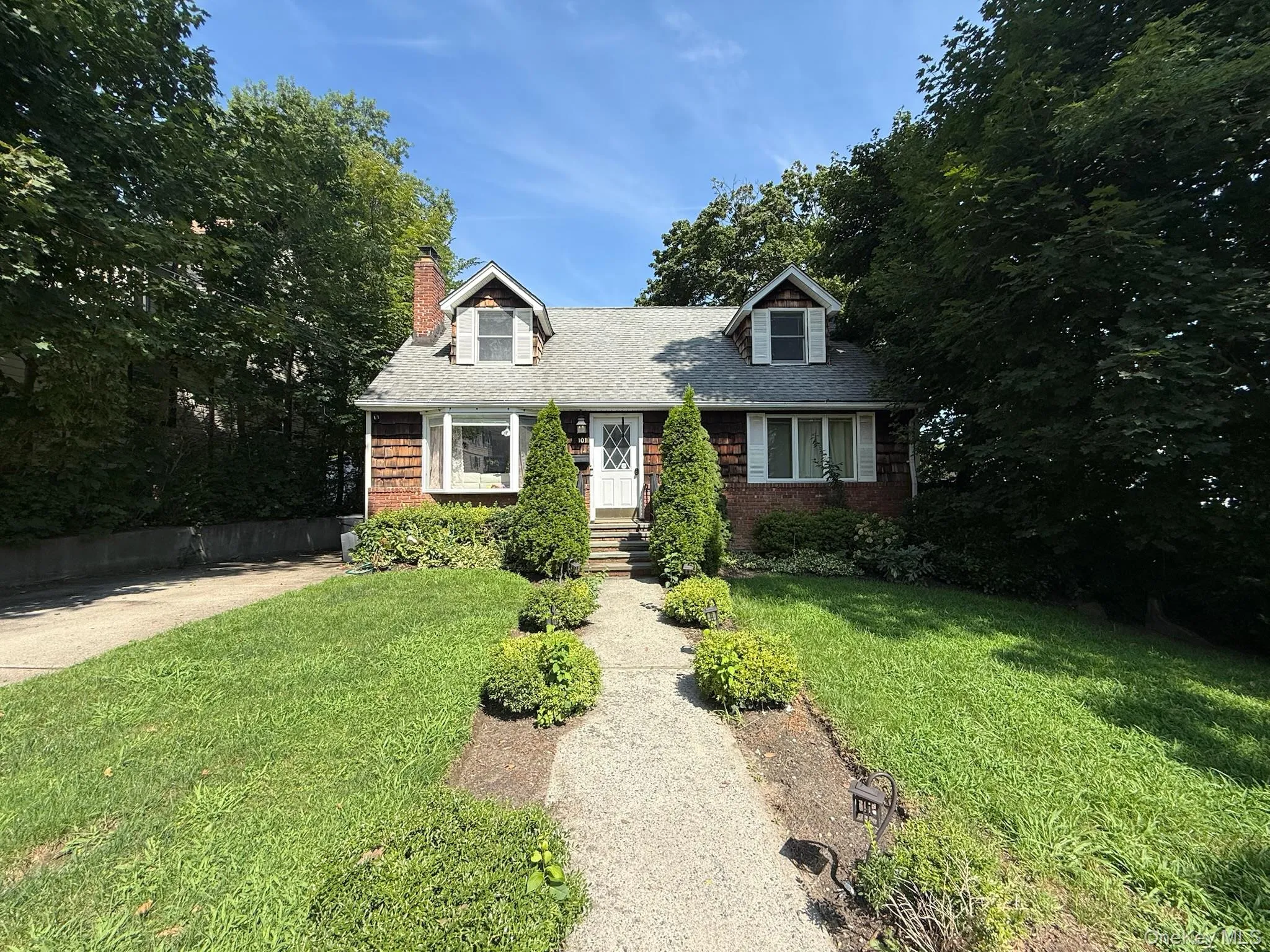 101 Elm Street, Huntington, NY, 1 Bedroom Bedrooms, 3 Rooms Rooms,1 BathroomBathrooms,Residential Lease,For Rent,Elm,0,1038832 101 Elm Street, Huntington, NY, 1 Bedroom Bedrooms, 3 Rooms Rooms,1 BathroomBathrooms,Residential Lease,For Rent,Elm,0,1038832