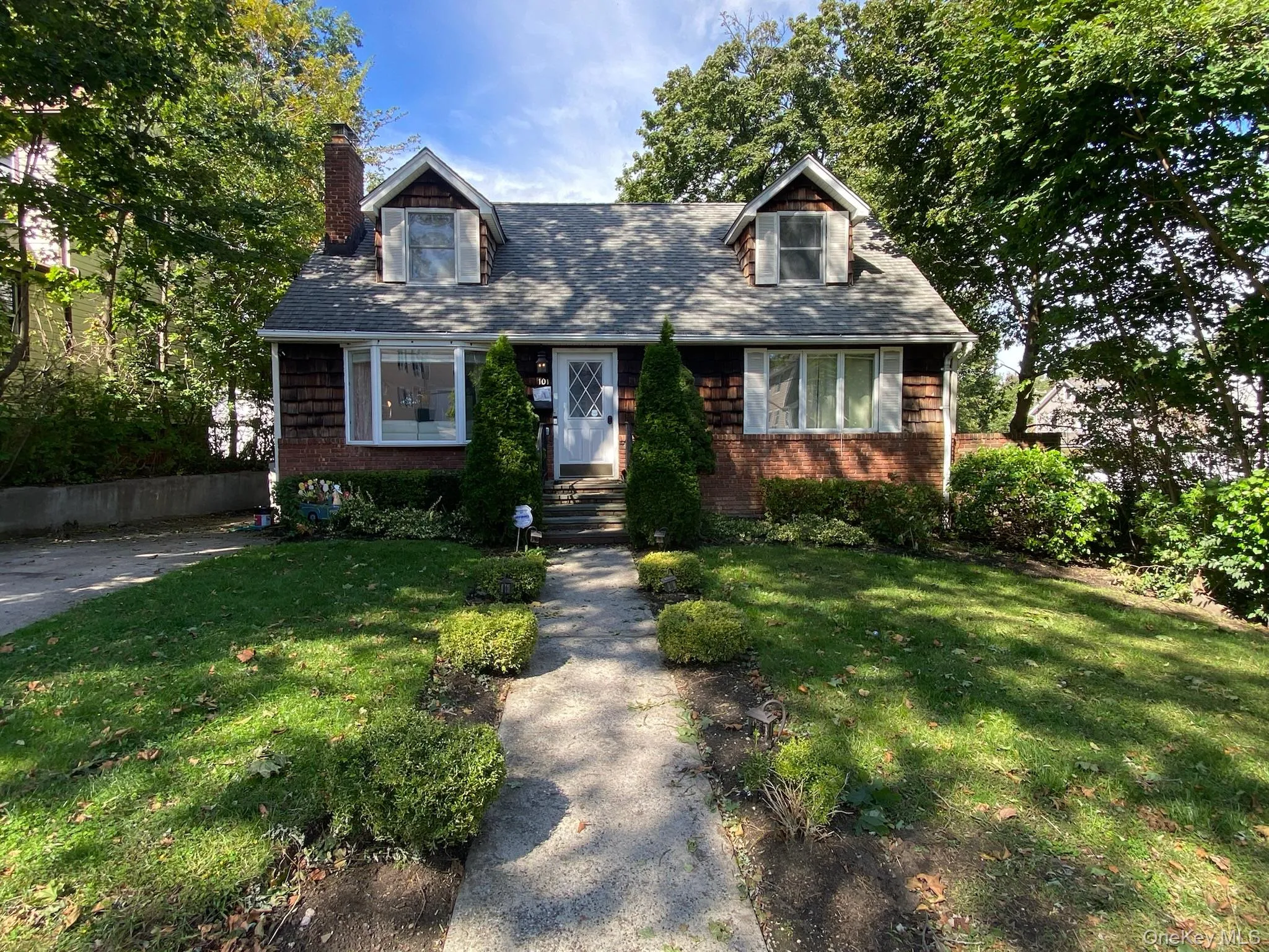 101 Elm Street, Huntington, NY, 1 Bedroom Bedrooms, 3 Room Rooms,1 BathroomBathrooms,Residential Lease,For Rent,Elm,0,1038832 101 Elm Street, Huntington, NY, 1 Bedroom Bedrooms, 3 Room Rooms,1 BathroomBathrooms,Residential Lease,For Rent,Elm,0,1038832