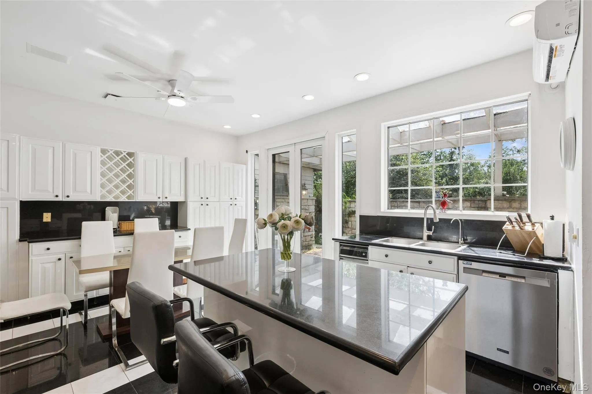 1 Engineers Road, North Hempstead, NY, 5 Bedrooms Bedrooms, 11 Rooms Rooms,3 BathroomsBathrooms,Residential,For Rent,Engineers,0,1038838 1 Engineers Road, North Hempstead, NY, 5 Bedrooms Bedrooms, 11 Rooms Rooms,3 BathroomsBathrooms,Residential,For Rent,Engineers,0,1038838