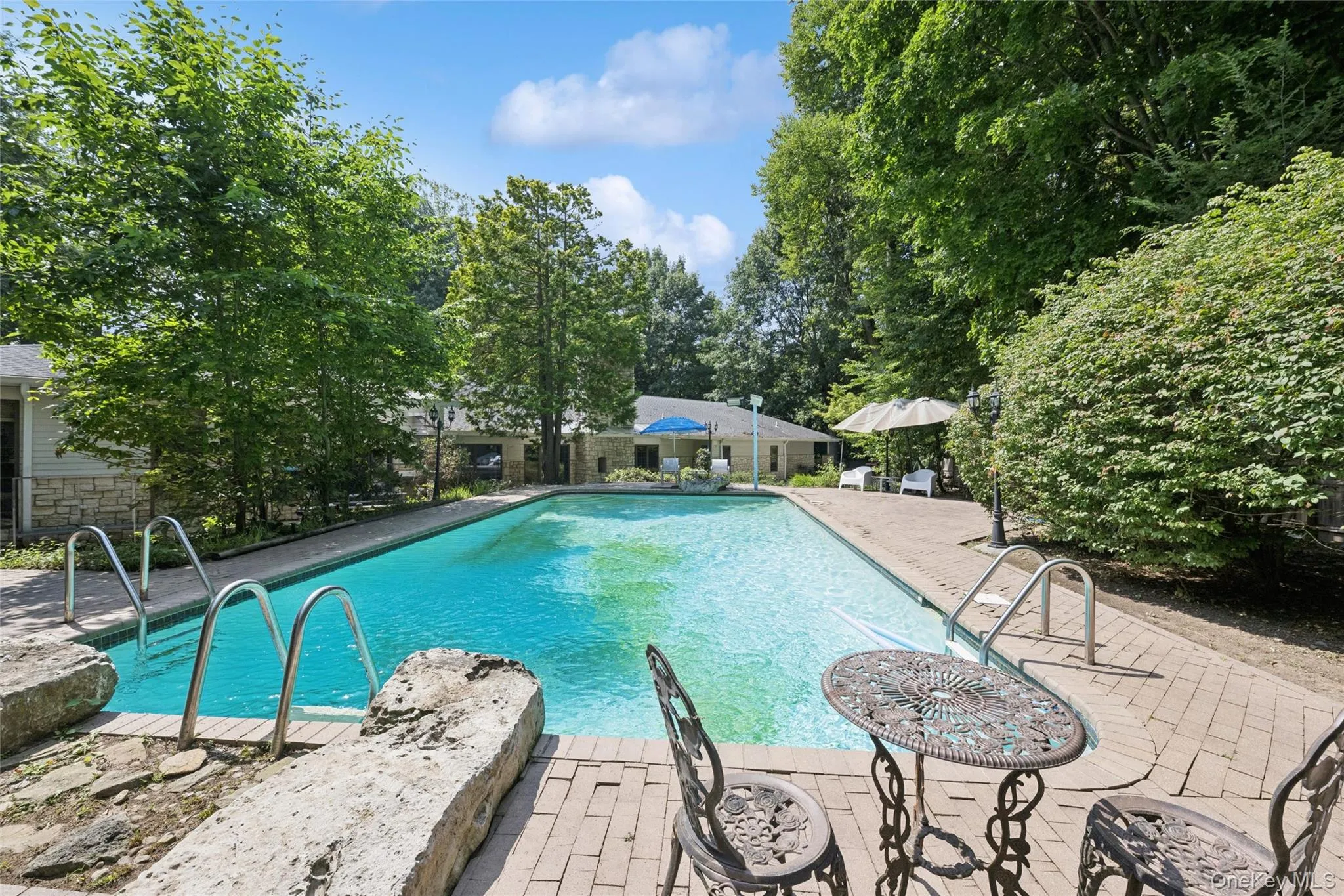 1 Engineers Road, North Hempstead, NY, 5 Bedrooms Bedrooms, 11 Rooms Rooms,3 BathroomsBathrooms,Residential,For Rent,Engineers,0,1038838 1 Engineers Road, North Hempstead, NY, 5 Bedrooms Bedrooms, 11 Rooms Rooms,3 BathroomsBathrooms,Residential,For Rent,Engineers,0,1038838