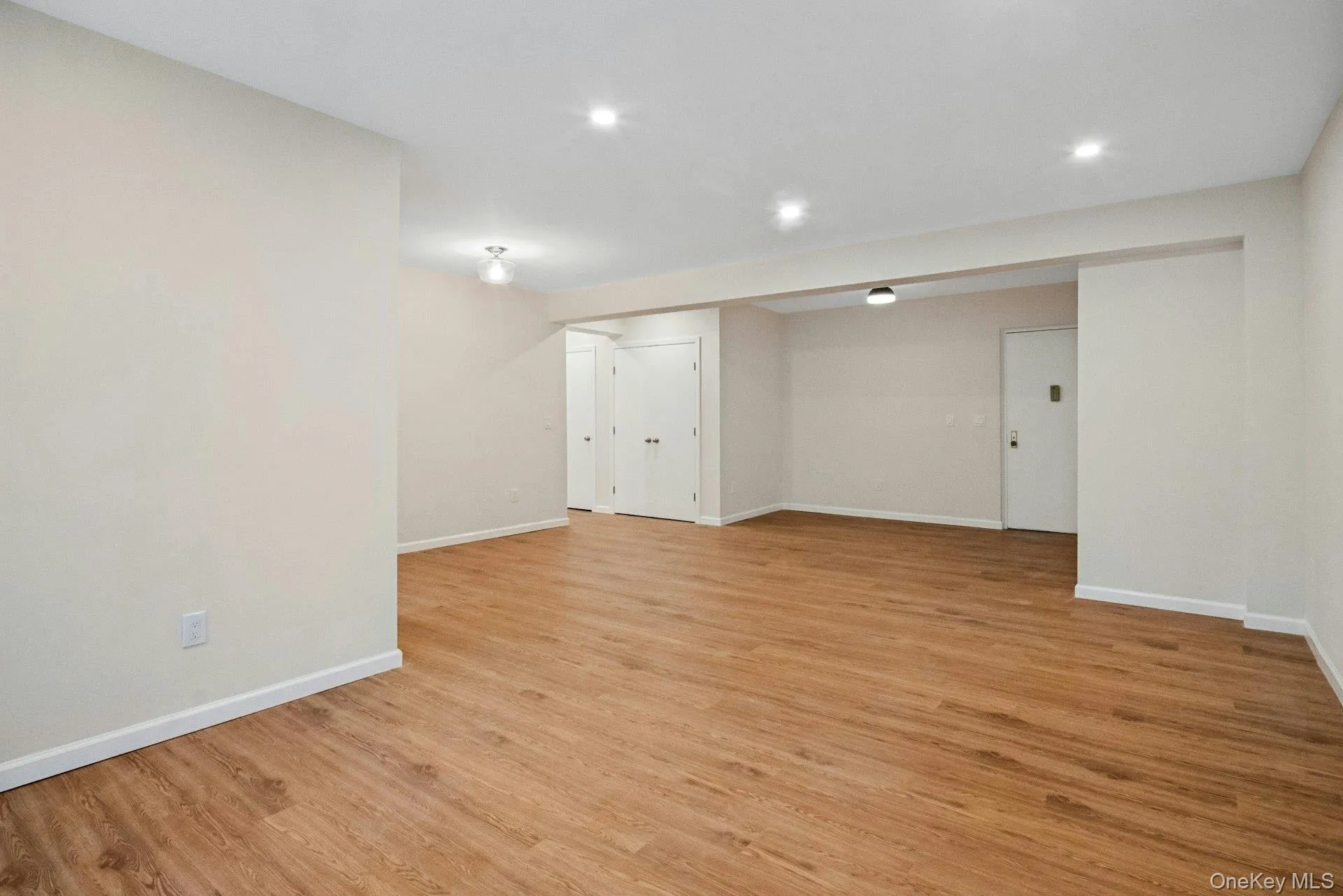 180 Hartsdale Avenue, Greenburgh, NY, 2 Bedrooms Bedrooms, 5 Rooms Rooms,2 BathroomsBathrooms,Residential,For Rent,Hartsdale,0,1038839 180 Hartsdale Avenue, Greenburgh, NY, 2 Bedrooms Bedrooms, 5 Rooms Rooms,2 BathroomsBathrooms,Residential,For Rent,Hartsdale,0,1038839