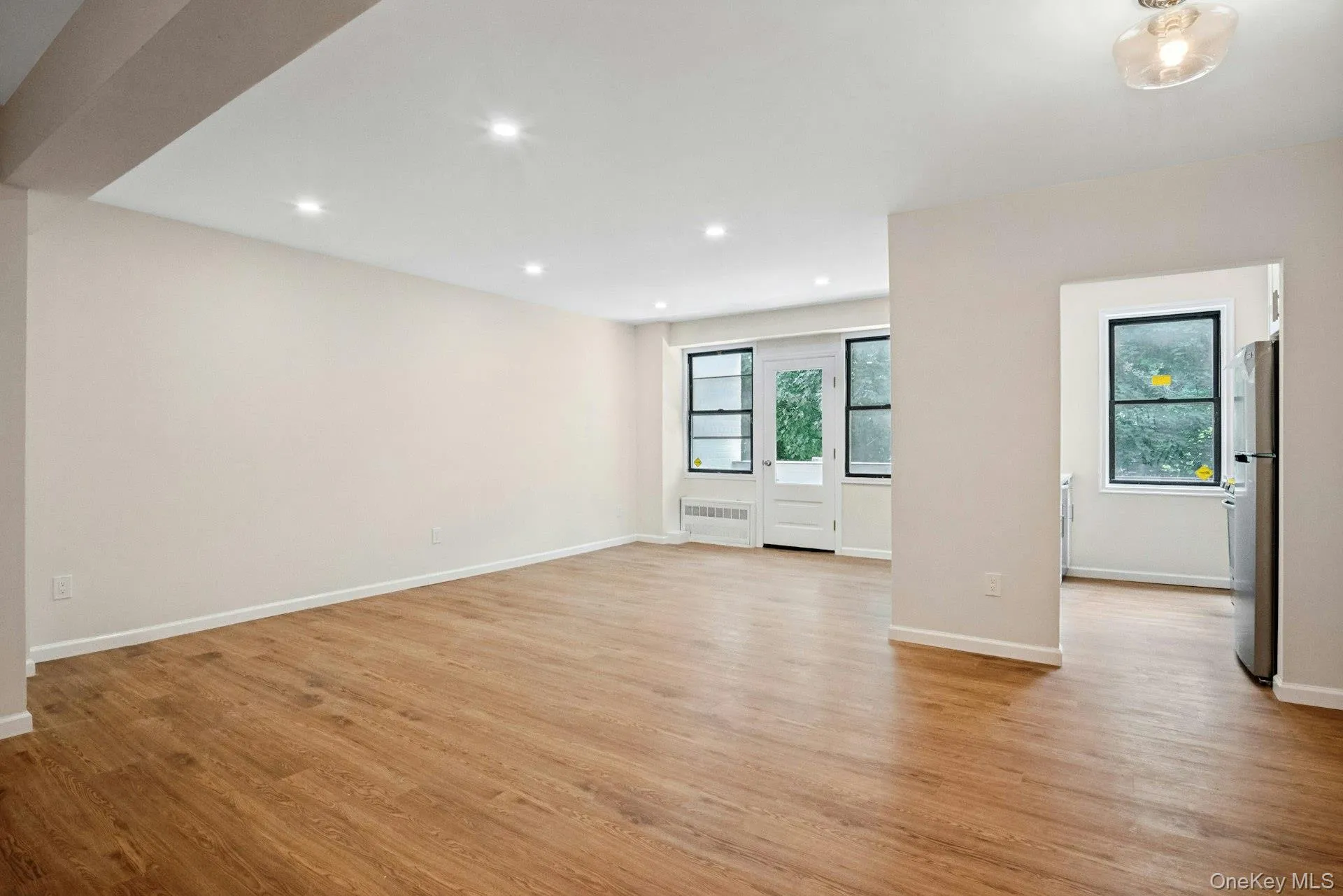 180 Hartsdale Avenue, Greenburgh, NY, 2 Bedrooms Bedrooms, 5 Rooms Rooms,2 BathroomsBathrooms,Residential,For Rent,Hartsdale,0,1038839 180 Hartsdale Avenue, Greenburgh, NY, 2 Bedrooms Bedrooms, 5 Rooms Rooms,2 BathroomsBathrooms,Residential,For Rent,Hartsdale,0,1038839