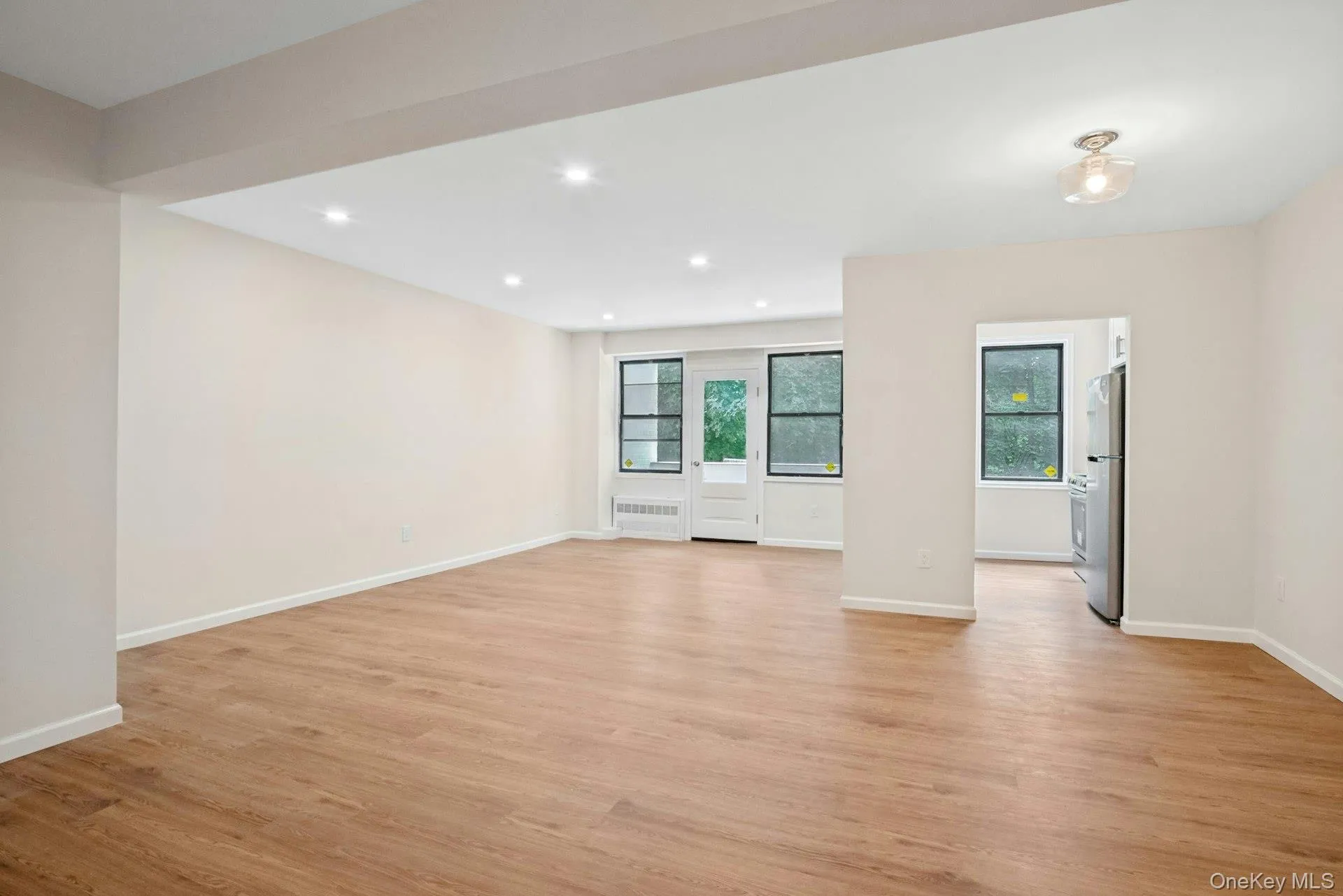 180 Hartsdale Avenue, Greenburgh, NY, 2 Bedrooms Bedrooms, 5 Rooms Rooms,2 BathroomsBathrooms,Residential,For Rent,Hartsdale,0,1038839 180 Hartsdale Avenue, Greenburgh, NY, 2 Bedrooms Bedrooms, 5 Rooms Rooms,2 BathroomsBathrooms,Residential,For Rent,Hartsdale,0,1038839
