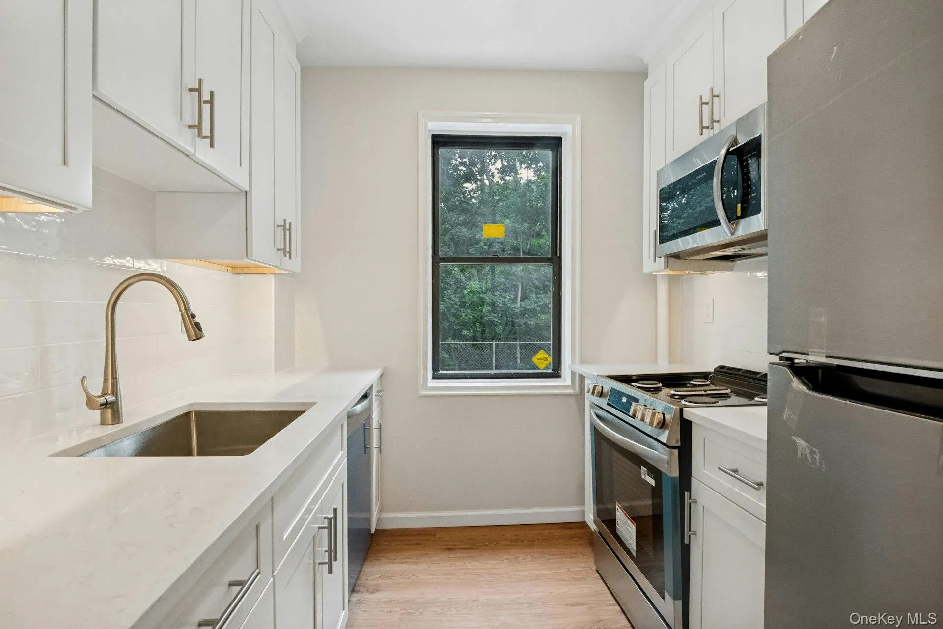 180 Hartsdale Avenue, Greenburgh, NY, 2 Bedrooms Bedrooms, 5 Rooms Rooms,2 BathroomsBathrooms,Residential,For Rent,Hartsdale,0,1038839 180 Hartsdale Avenue, Greenburgh, NY, 2 Bedrooms Bedrooms, 5 Rooms Rooms,2 BathroomsBathrooms,Residential,For Rent,Hartsdale,0,1038839