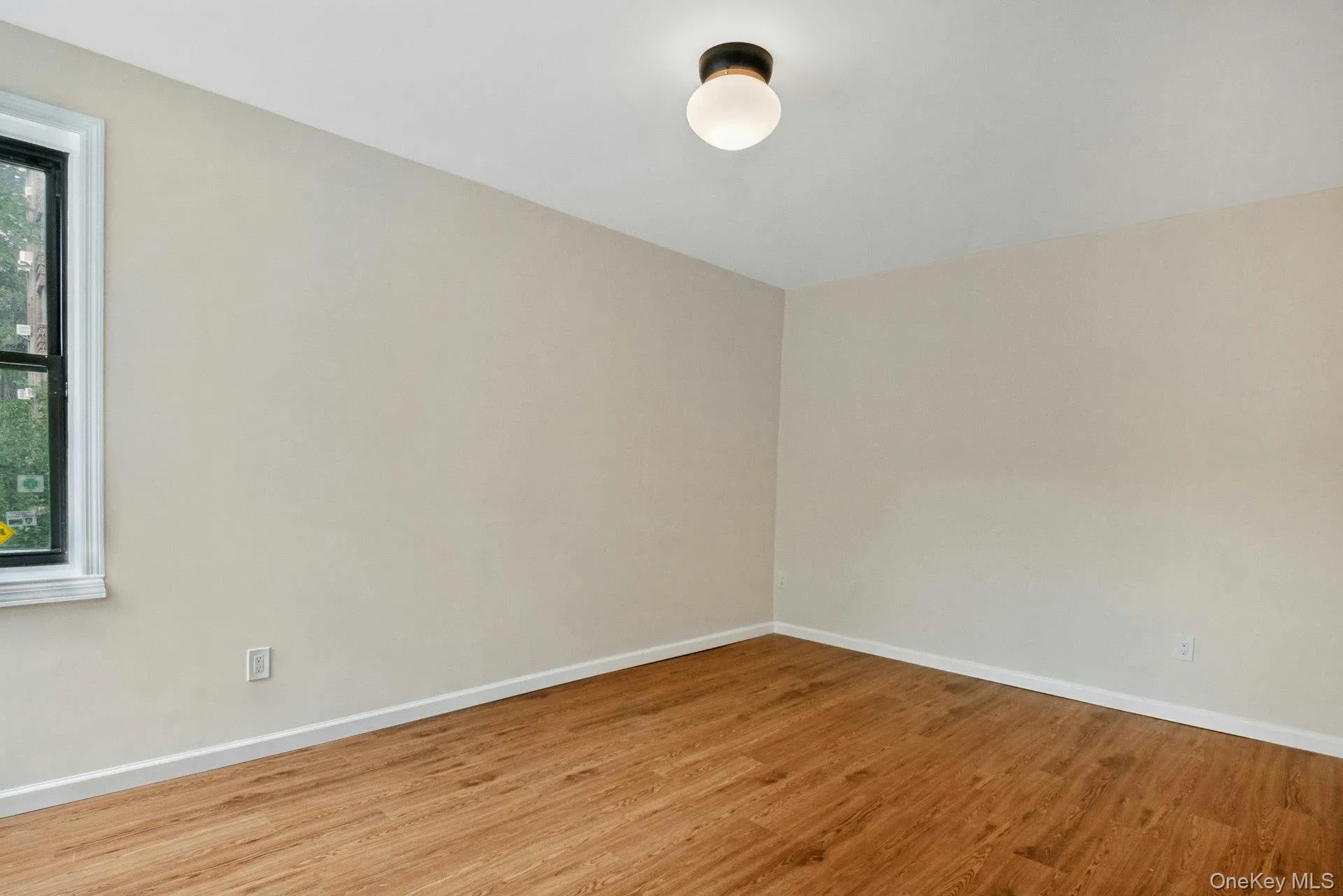 180 Hartsdale Avenue, Greenburgh, NY, 2 Bedrooms Bedrooms, 5 Rooms Rooms,2 BathroomsBathrooms,Residential,For Rent,Hartsdale,0,1038839 180 Hartsdale Avenue, Greenburgh, NY, 2 Bedrooms Bedrooms, 5 Rooms Rooms,2 BathroomsBathrooms,Residential,For Rent,Hartsdale,0,1038839
