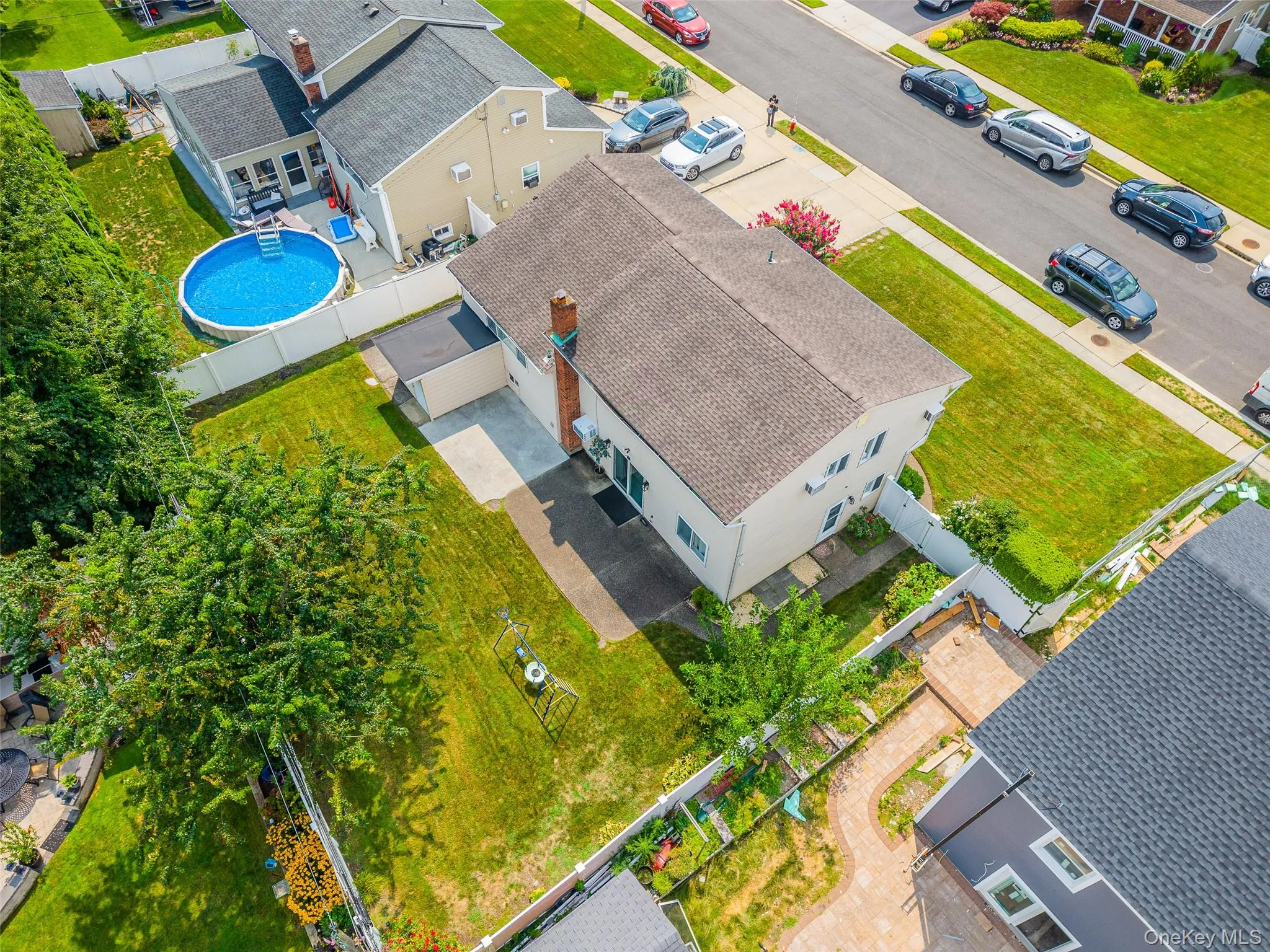 16 Hunt Place, Hempstead, NY, 5 Bedrooms Bedrooms, 7 Rooms Rooms,2 BathroomsBathrooms,Residential,For Rent,Hunt,0,1038840 16 Hunt Place, Hempstead, NY, 5 Bedrooms Bedrooms, 7 Rooms Rooms,2 BathroomsBathrooms,Residential,For Rent,Hunt,0,1038840