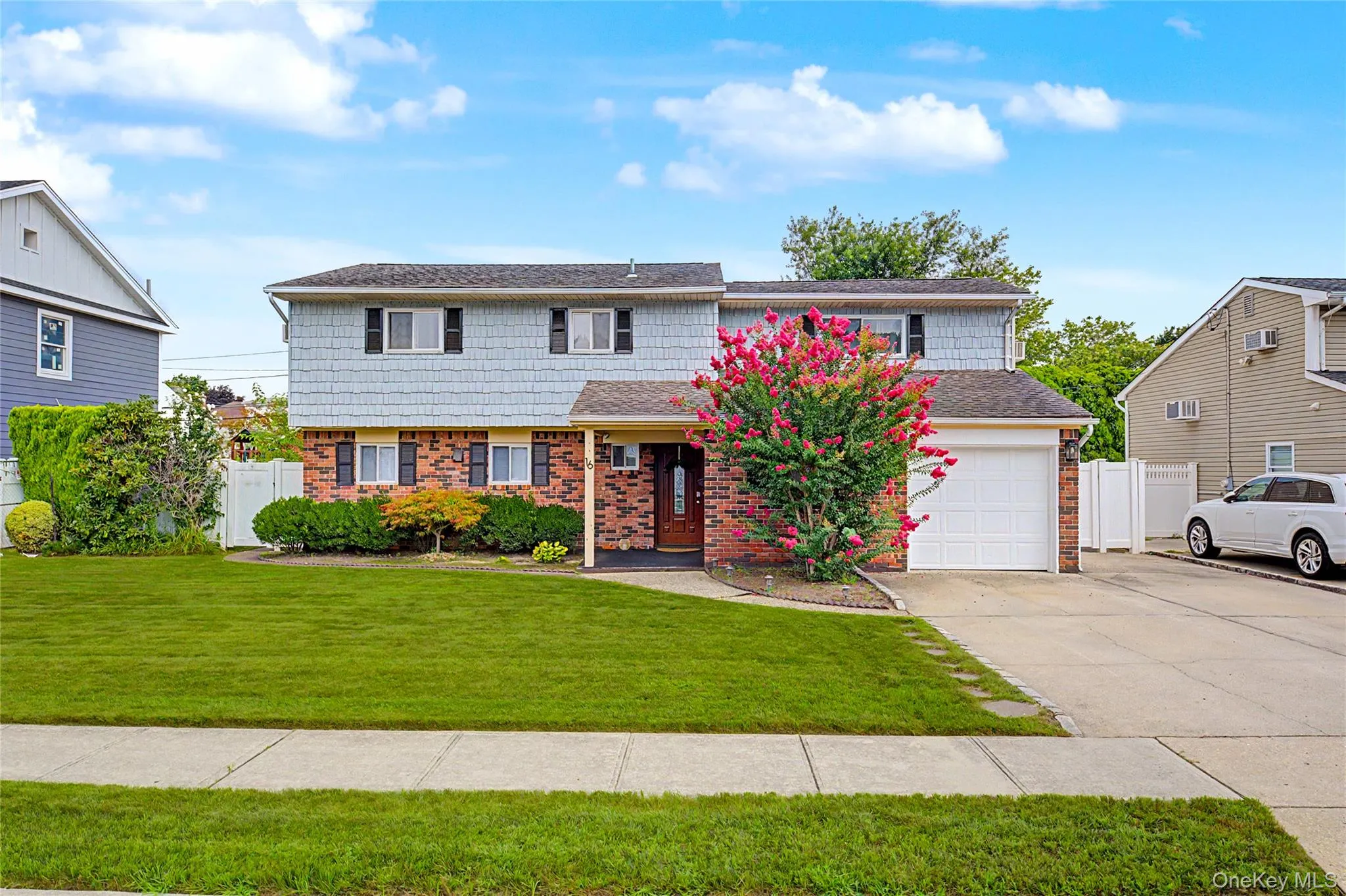 16 Hunt Place, Hempstead, NY, 5 Bedrooms Bedrooms, 7 Rooms Rooms,2 BathroomsBathrooms,Residential,For Rent,Hunt,0,1038840 16 Hunt Place, Hempstead, NY, 5 Bedrooms Bedrooms, 7 Rooms Rooms,2 BathroomsBathrooms,Residential,For Rent,Hunt,0,1038840