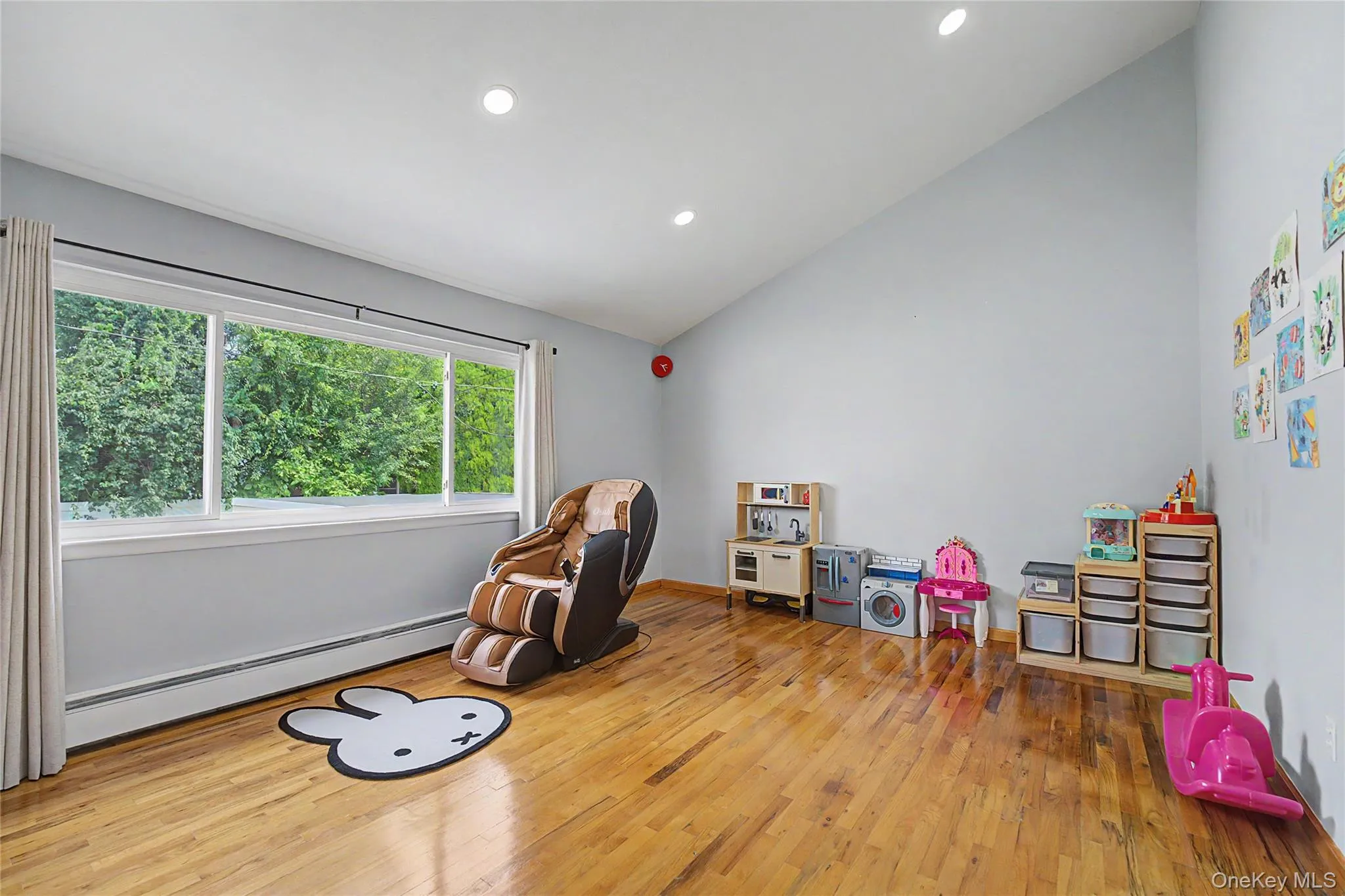 16 Hunt Place, Hempstead, NY, 5 Bedrooms Bedrooms, 7 Rooms Rooms,2 BathroomsBathrooms,Residential,For Rent,Hunt,0,1038840 16 Hunt Place, Hempstead, NY, 5 Bedrooms Bedrooms, 7 Rooms Rooms,2 BathroomsBathrooms,Residential,For Rent,Hunt,0,1038840