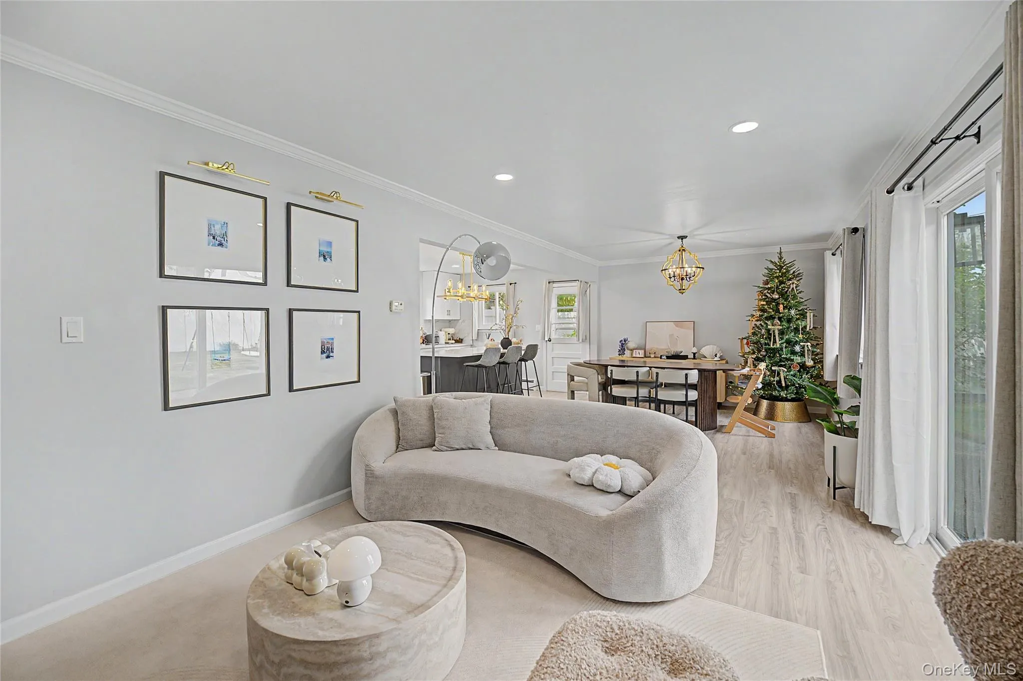 16 Hunt Place, Hempstead, NY, 5 Bedrooms Bedrooms, 7 Rooms Rooms,2 BathroomsBathrooms,Residential,For Rent,Hunt,0,1038840 16 Hunt Place, Hempstead, NY, 5 Bedrooms Bedrooms, 7 Rooms Rooms,2 BathroomsBathrooms,Residential,For Rent,Hunt,0,1038840