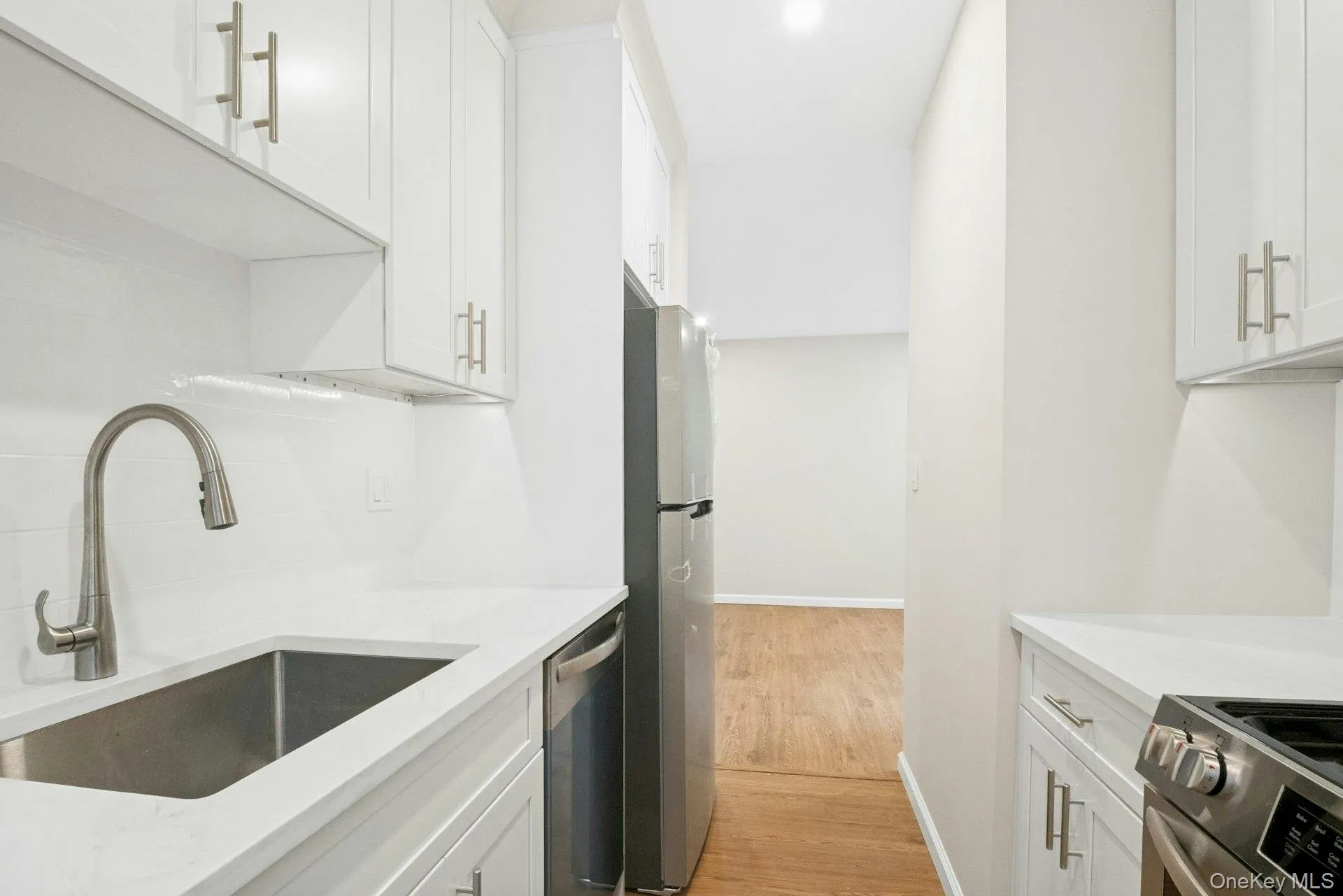180 Hartsdale Avenue, Greenburgh, NY, 2 Bedrooms Bedrooms, 5 Rooms Rooms,2 BathroomsBathrooms,Residential,For Rent,Hartsdale,0,1038842 180 Hartsdale Avenue, Greenburgh, NY, 2 Bedrooms Bedrooms, 5 Rooms Rooms,2 BathroomsBathrooms,Residential,For Rent,Hartsdale,0,1038842