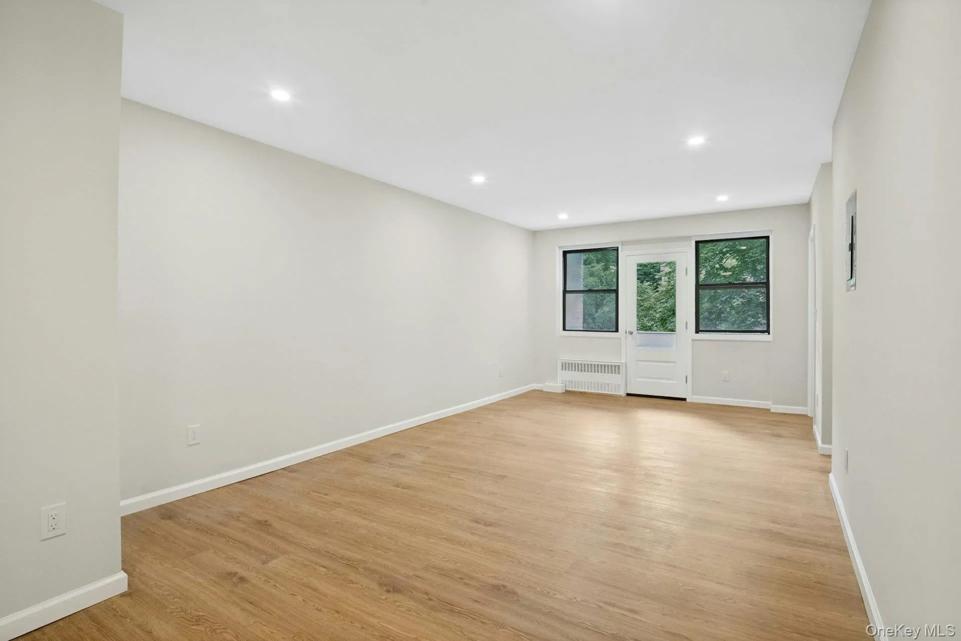 180 Hartsdale Avenue, Greenburgh, NY, 2 Bedrooms Bedrooms, 5 Rooms Rooms,2 BathroomsBathrooms,Residential,For Rent,Hartsdale,0,1038842 180 Hartsdale Avenue, Greenburgh, NY, 2 Bedrooms Bedrooms, 5 Rooms Rooms,2 BathroomsBathrooms,Residential,For Rent,Hartsdale,0,1038842