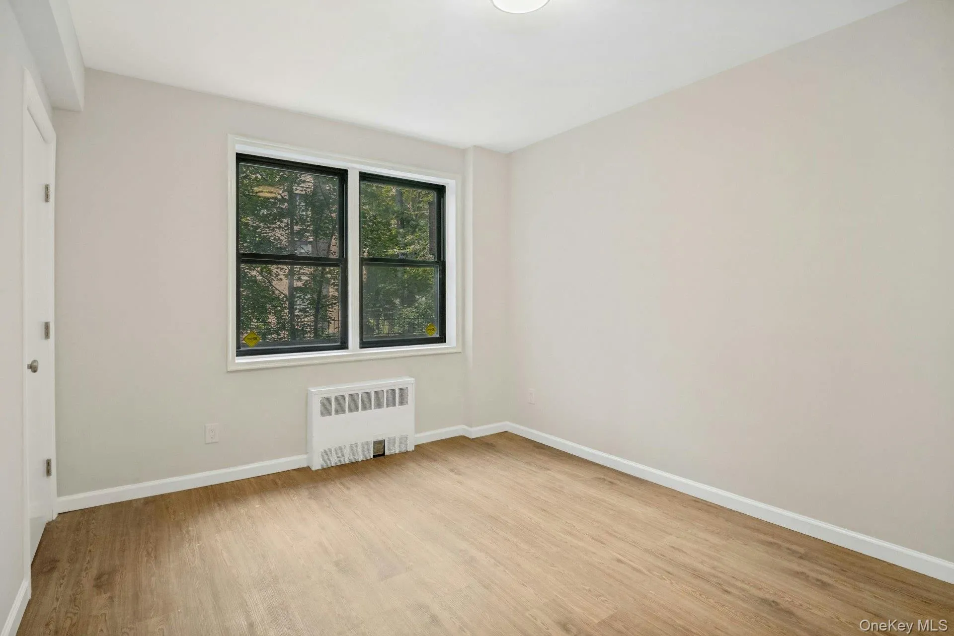 180 Hartsdale Avenue, Greenburgh, NY, 2 Bedrooms Bedrooms, 5 Rooms Rooms,2 BathroomsBathrooms,Residential,For Rent,Hartsdale,0,1038842 180 Hartsdale Avenue, Greenburgh, NY, 2 Bedrooms Bedrooms, 5 Rooms Rooms,2 BathroomsBathrooms,Residential,For Rent,Hartsdale,0,1038842
