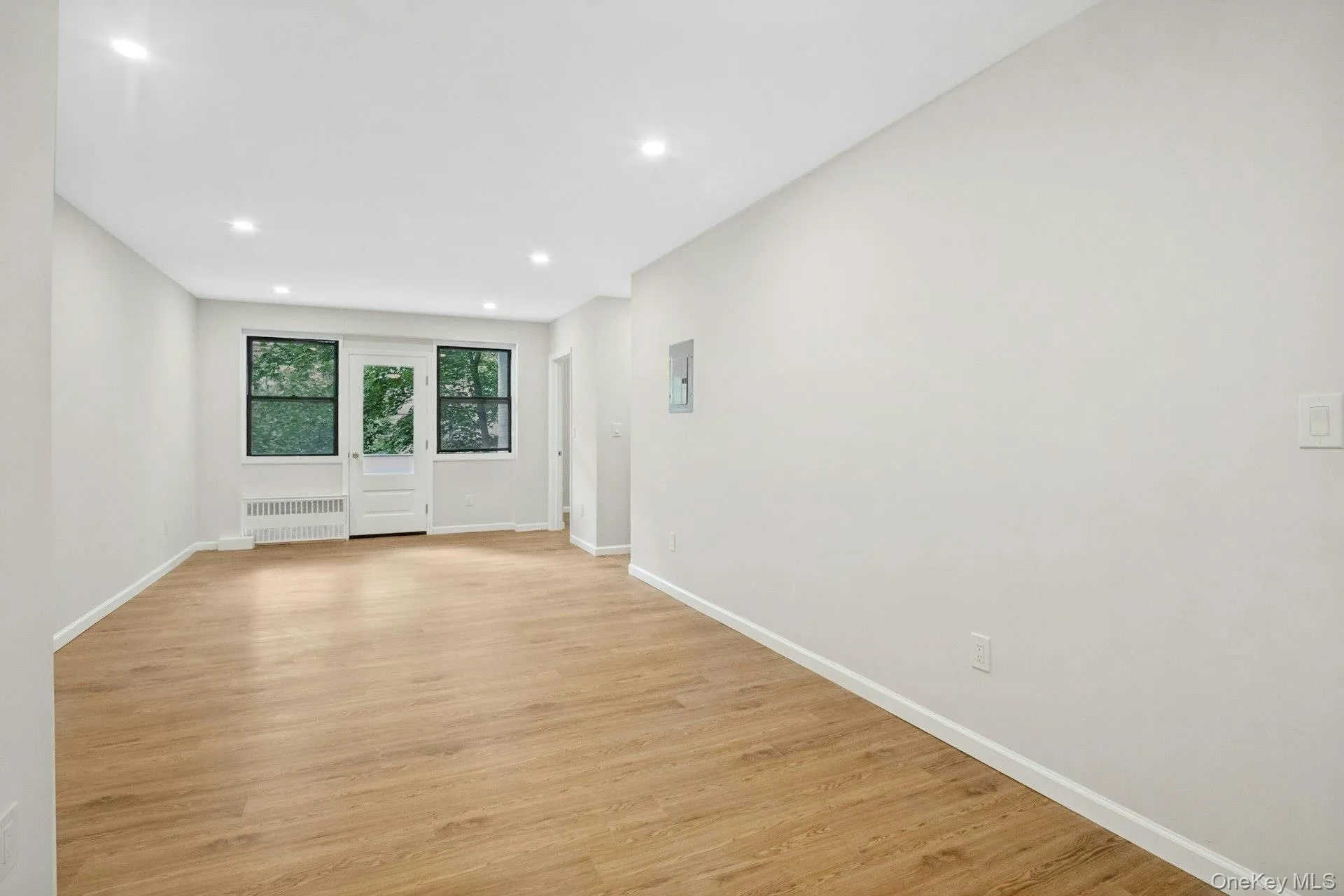 180 Hartsdale Avenue, Greenburgh, NY, 2 Bedrooms Bedrooms, 5 Rooms Rooms,2 BathroomsBathrooms,Residential,For Rent,Hartsdale,0,1038842 180 Hartsdale Avenue, Greenburgh, NY, 2 Bedrooms Bedrooms, 5 Rooms Rooms,2 BathroomsBathrooms,Residential,For Rent,Hartsdale,0,1038842