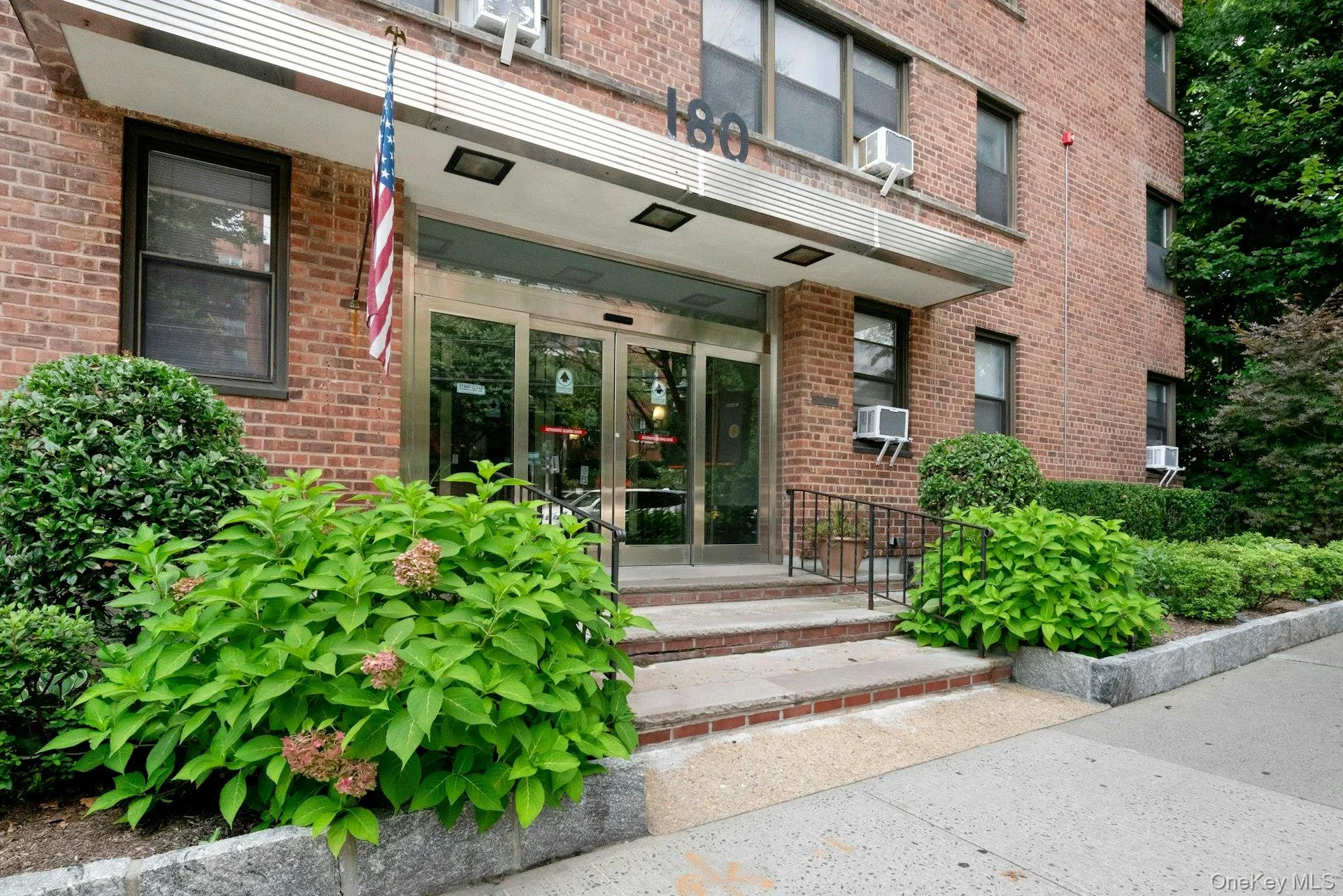 180 Hartsdale Avenue, Greenburgh, NY, 2 Bedrooms Bedrooms, 5 Rooms Rooms,2 BathroomsBathrooms,Residential,For Rent,Hartsdale,0,1038842 180 Hartsdale Avenue, Greenburgh, NY, 2 Bedrooms Bedrooms, 5 Rooms Rooms,2 BathroomsBathrooms,Residential,For Rent,Hartsdale,0,1038842