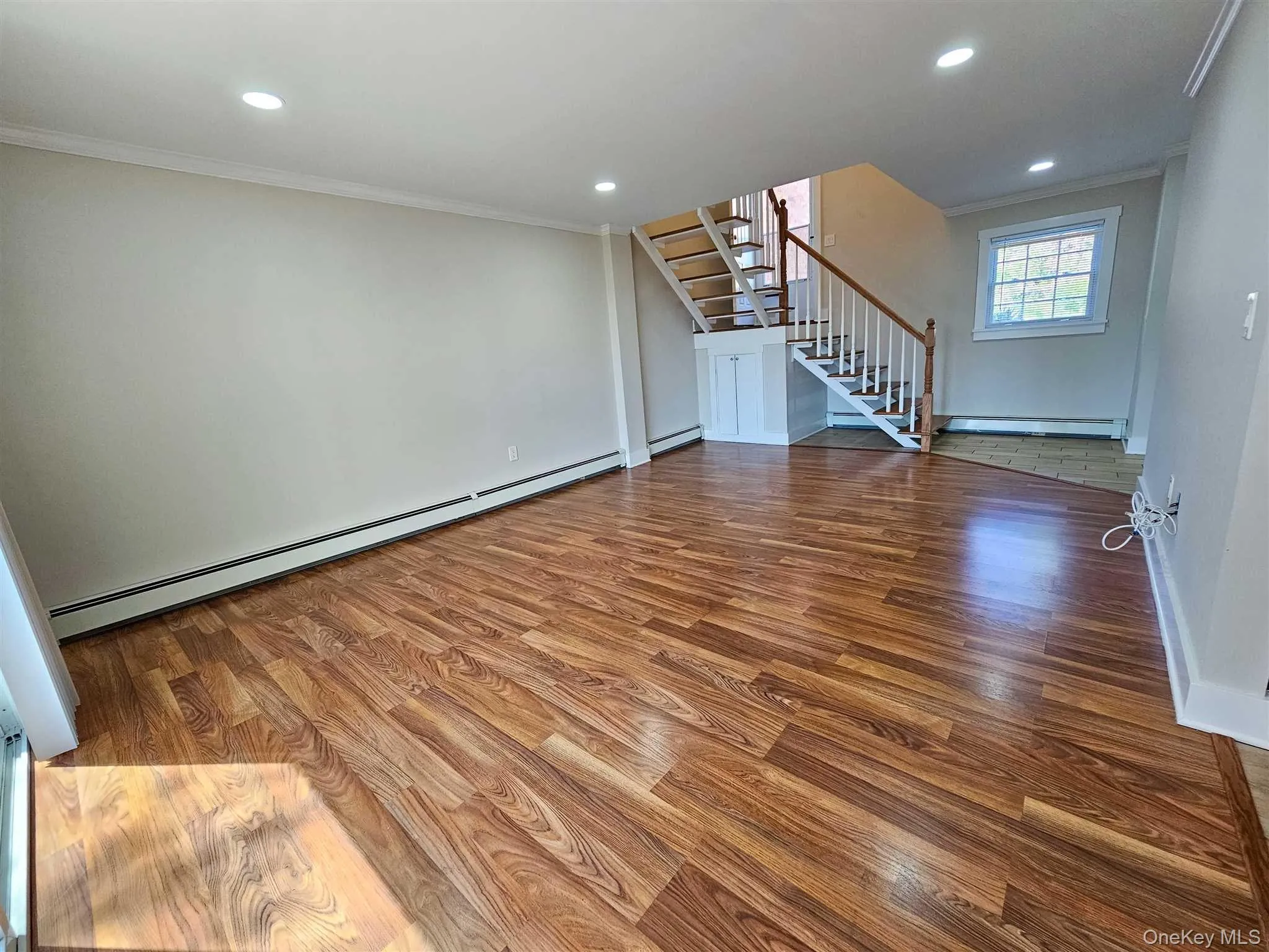 32 ALPINE Drive, Wappinger, NY, 3 Bedrooms Bedrooms, 7 Rooms Rooms,1 BathroomBathrooms,Residential Lease,For Rent,ALPINE,0,1038847 32 ALPINE Drive, Wappinger, NY, 3 Bedrooms Bedrooms, 7 Rooms Rooms,1 BathroomBathrooms,Residential Lease,For Rent,ALPINE,0,1038847