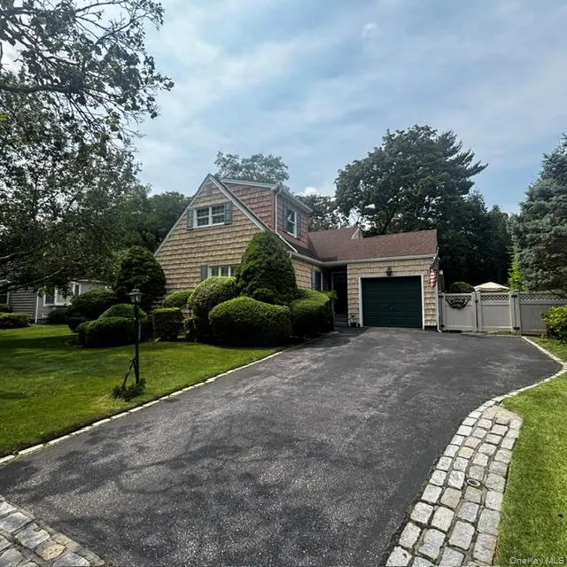18 GAYLORE Drive, Babylon, NY, 3 Bedrooms Bedrooms, 8 Rooms Rooms,2 BathroomsBathrooms,Residential,For Rent,GAYLORE,0,1038848 18 GAYLORE Drive, Babylon, NY, 3 Bedrooms Bedrooms, 8 Rooms Rooms,2 BathroomsBathrooms,Residential,For Rent,GAYLORE,0,1038848