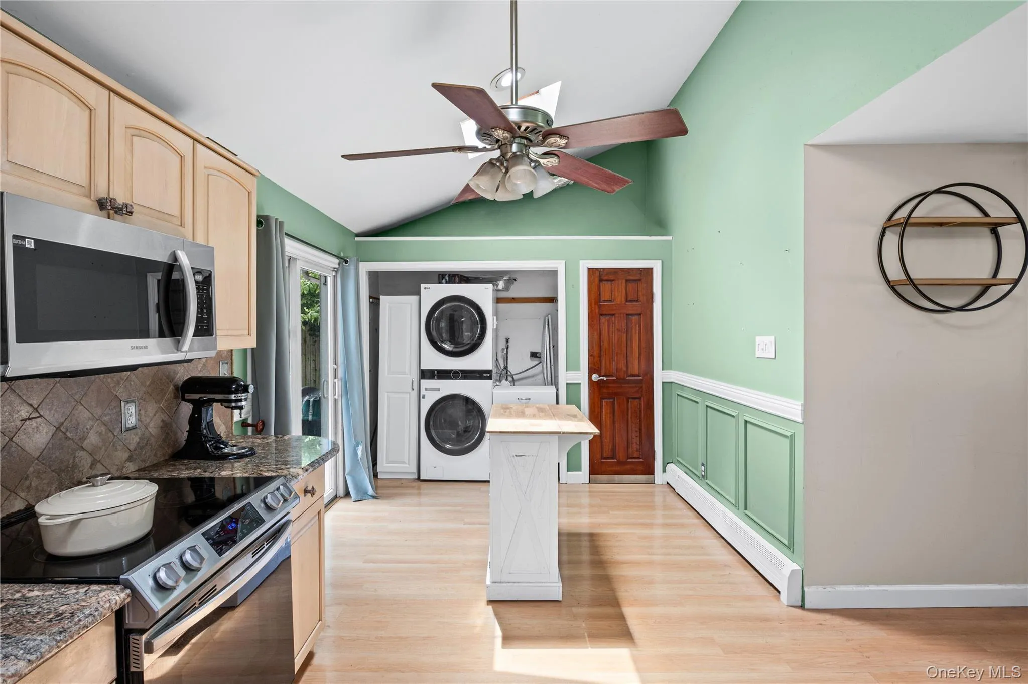 1023 Udall Road, Islip, NY, 3 Bedrooms Bedrooms, 6 Rooms Rooms,1 BathroomBathrooms,Residential,For Rent,Udall,0,1038855 1023 Udall Road, Islip, NY, 3 Bedrooms Bedrooms, 6 Rooms Rooms,1 BathroomBathrooms,Residential,For Rent,Udall,0,1038855