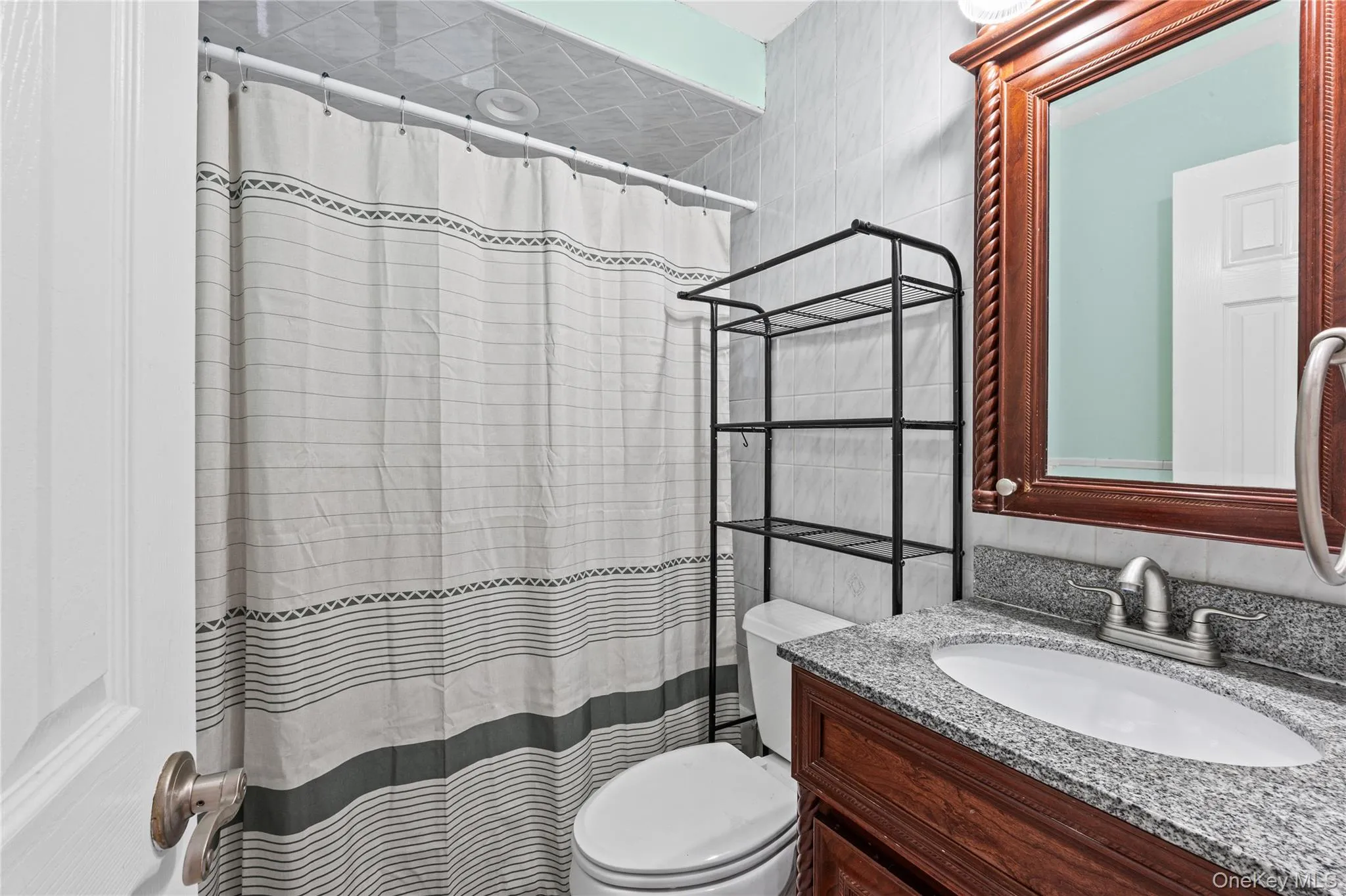 1023 Udall Road, Islip, NY, 3 Bedrooms Bedrooms, 6 Rooms Rooms,1 BathroomBathrooms,Residential,For Rent,Udall,0,1038855 1023 Udall Road, Islip, NY, 3 Bedrooms Bedrooms, 6 Rooms Rooms,1 BathroomBathrooms,Residential,For Rent,Udall,0,1038855