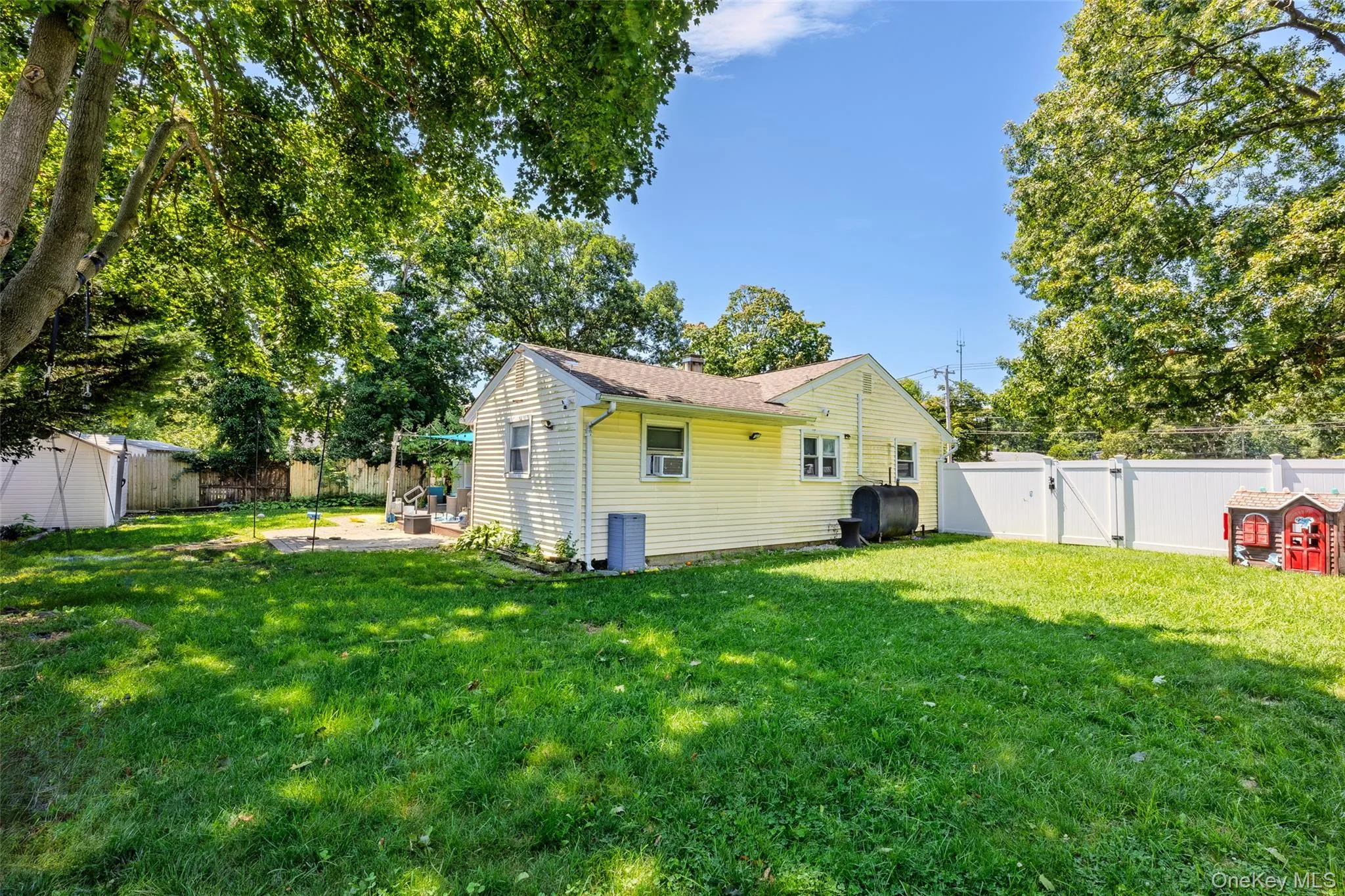 1023 Udall Road, Islip, NY, 3 Bedrooms Bedrooms, 6 Rooms Rooms,1 BathroomBathrooms,Residential,For Rent,Udall,0,1038855 1023 Udall Road, Islip, NY, 3 Bedrooms Bedrooms, 6 Rooms Rooms,1 BathroomBathrooms,Residential,For Rent,Udall,0,1038855