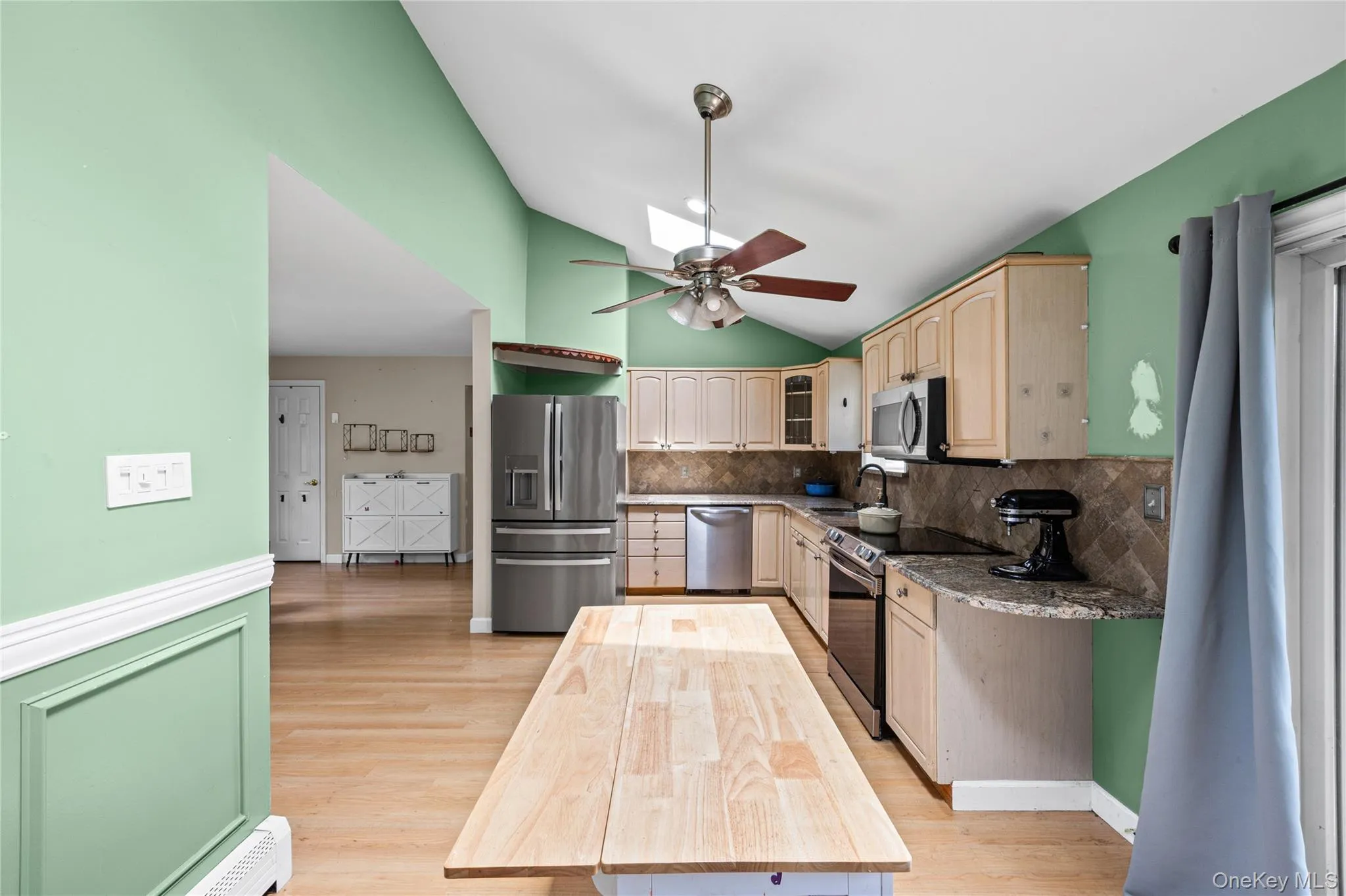 1023 Udall Road, Islip, NY, 3 Bedrooms Bedrooms, 6 Rooms Rooms,1 BathroomBathrooms,Residential,For Rent,Udall,0,1038855 1023 Udall Road, Islip, NY, 3 Bedrooms Bedrooms, 6 Rooms Rooms,1 BathroomBathrooms,Residential,For Rent,Udall,0,1038855