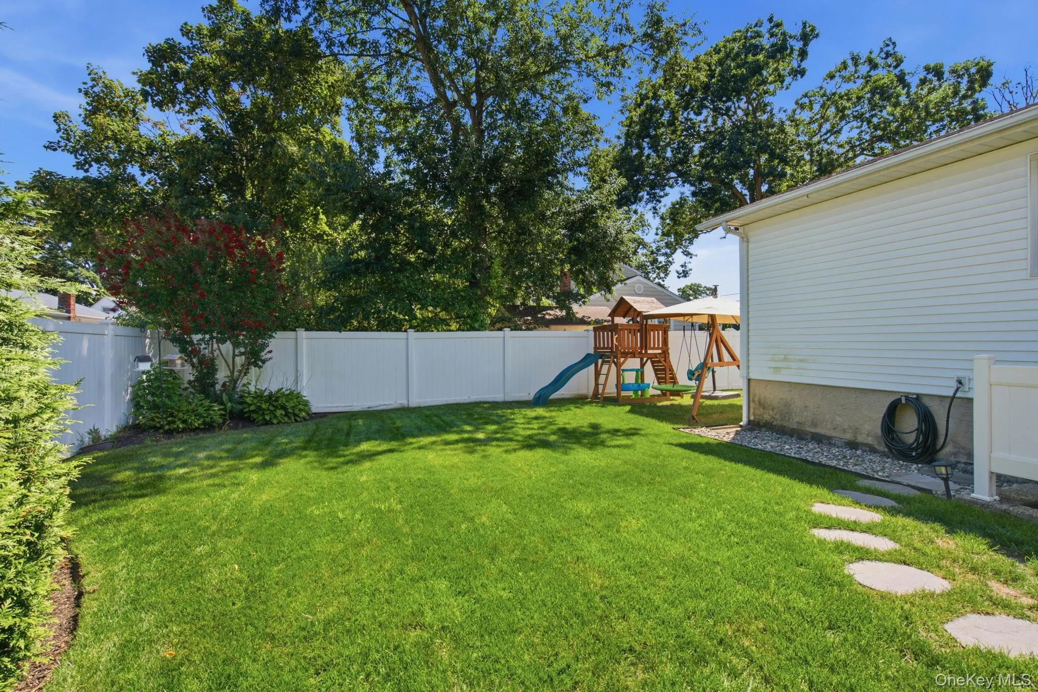 215 Walker Street, Babylon, NY, 3 Bedrooms Bedrooms, 7 Rooms Rooms,1 BathroomBathrooms,Residential,For Rent,Walker,0,1038858 215 Walker Street, Babylon, NY, 3 Bedrooms Bedrooms, 7 Rooms Rooms,1 BathroomBathrooms,Residential,For Rent,Walker,0,1038858