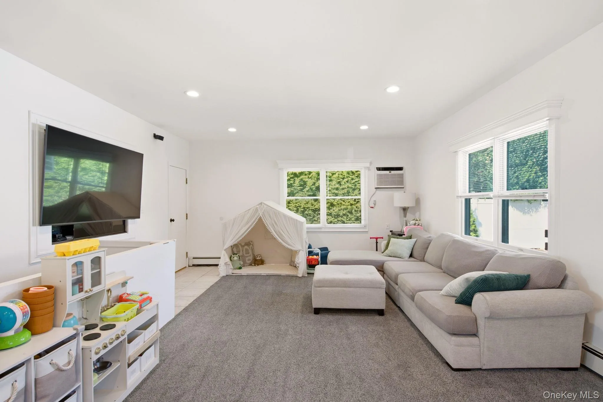 215 Walker Street, Babylon, NY, 3 Bedrooms Bedrooms, 7 Rooms Rooms,1 BathroomBathrooms,Residential,For Rent,Walker,0,1038858 215 Walker Street, Babylon, NY, 3 Bedrooms Bedrooms, 7 Rooms Rooms,1 BathroomBathrooms,Residential,For Rent,Walker,0,1038858