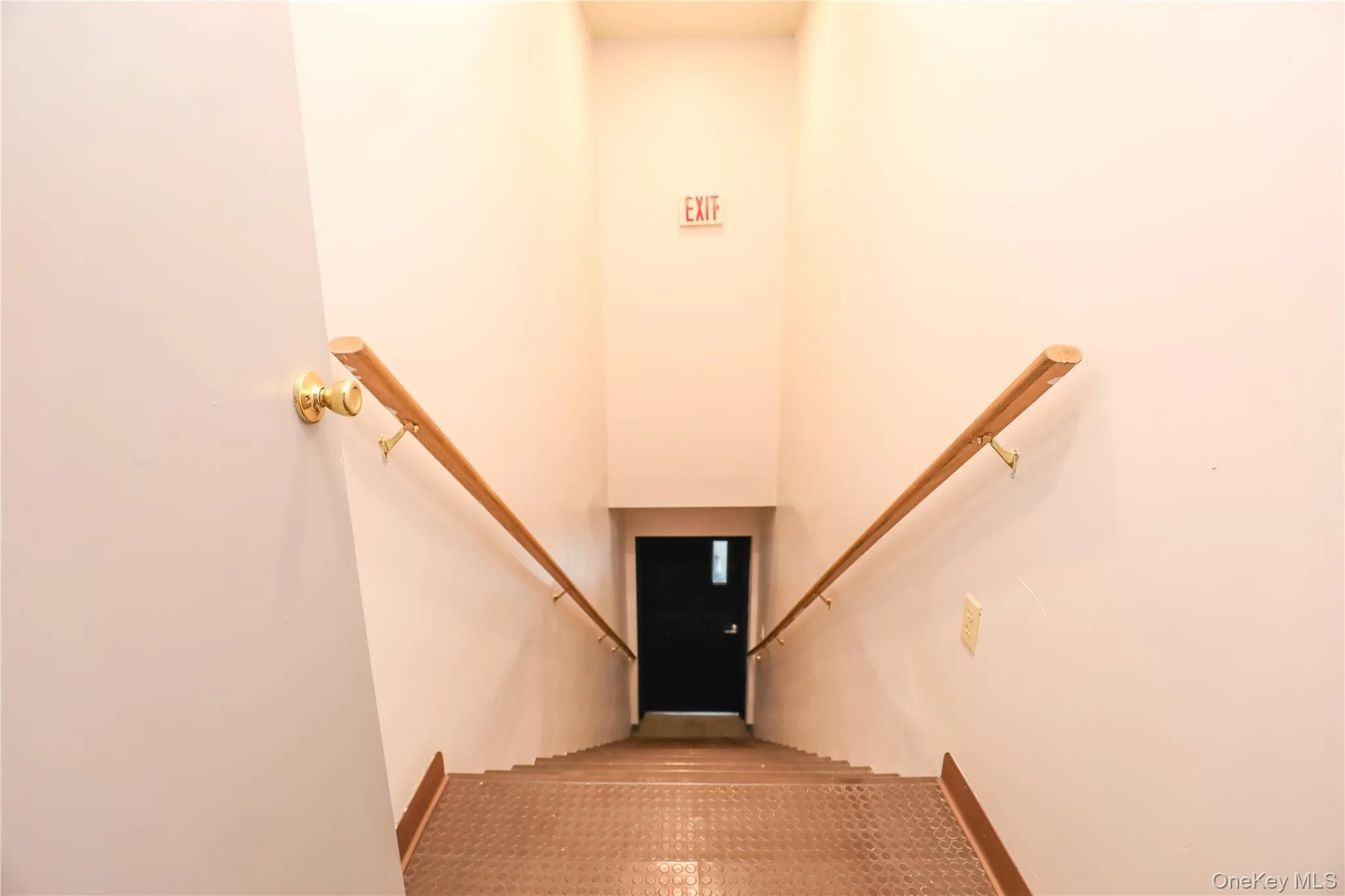 2905 Route 9W, Saugerties, NY, ,Commercial Lease,For Rent,Route 9W,0,1038861 2905 Route 9W, Saugerties, NY, ,Commercial Lease,For Rent,Route 9W,0,1038861