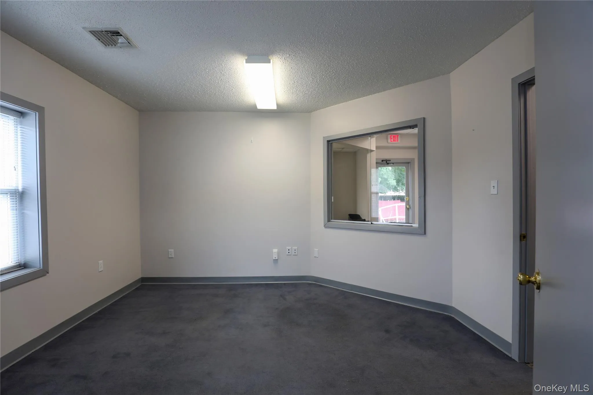 2905 Route 9W, Saugerties, NY, ,Commercial Lease,For Rent,Route 9W,0,1038861 2905 Route 9W, Saugerties, NY, ,Commercial Lease,For Rent,Route 9W,0,1038861