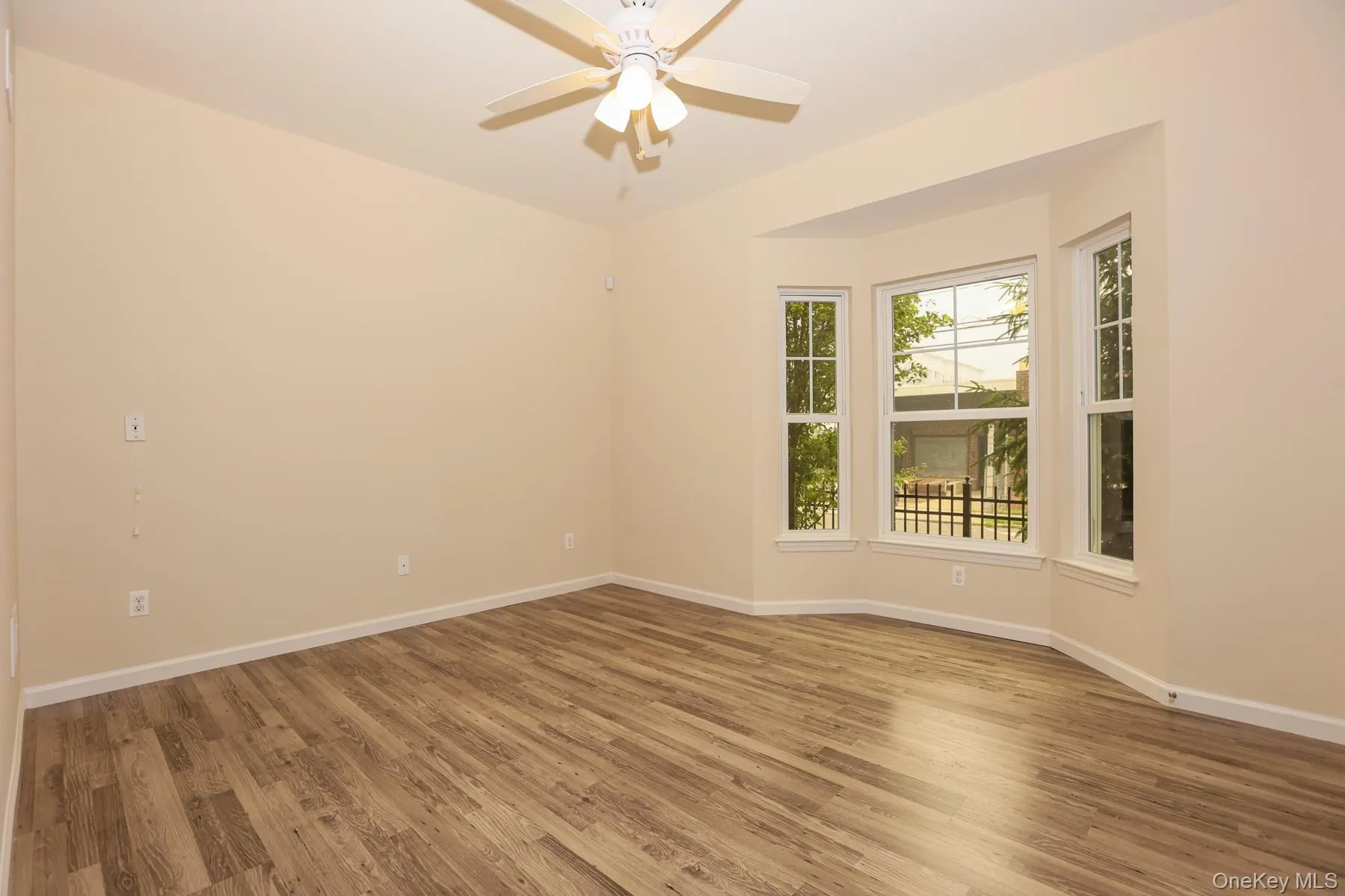 1 Grace Lane, Babylon, NY, 2 Bedrooms Bedrooms, 5 Rooms Rooms,2 BathroomsBathrooms,Residential Lease,For Rent,Grace,0,1038863 1 Grace Lane, Babylon, NY, 2 Bedrooms Bedrooms, 5 Rooms Rooms,2 BathroomsBathrooms,Residential Lease,For Rent,Grace,0,1038863