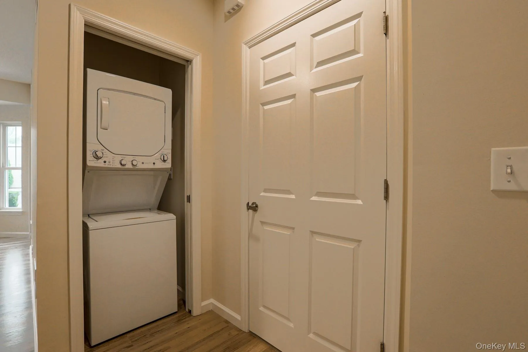1 Grace Lane, Babylon, NY, 2 Bedrooms Bedrooms, 5 Rooms Rooms,2 BathroomsBathrooms,Residential Lease,For Rent,Grace,0,1038863 1 Grace Lane, Babylon, NY, 2 Bedrooms Bedrooms, 5 Rooms Rooms,2 BathroomsBathrooms,Residential Lease,For Rent,Grace,0,1038863